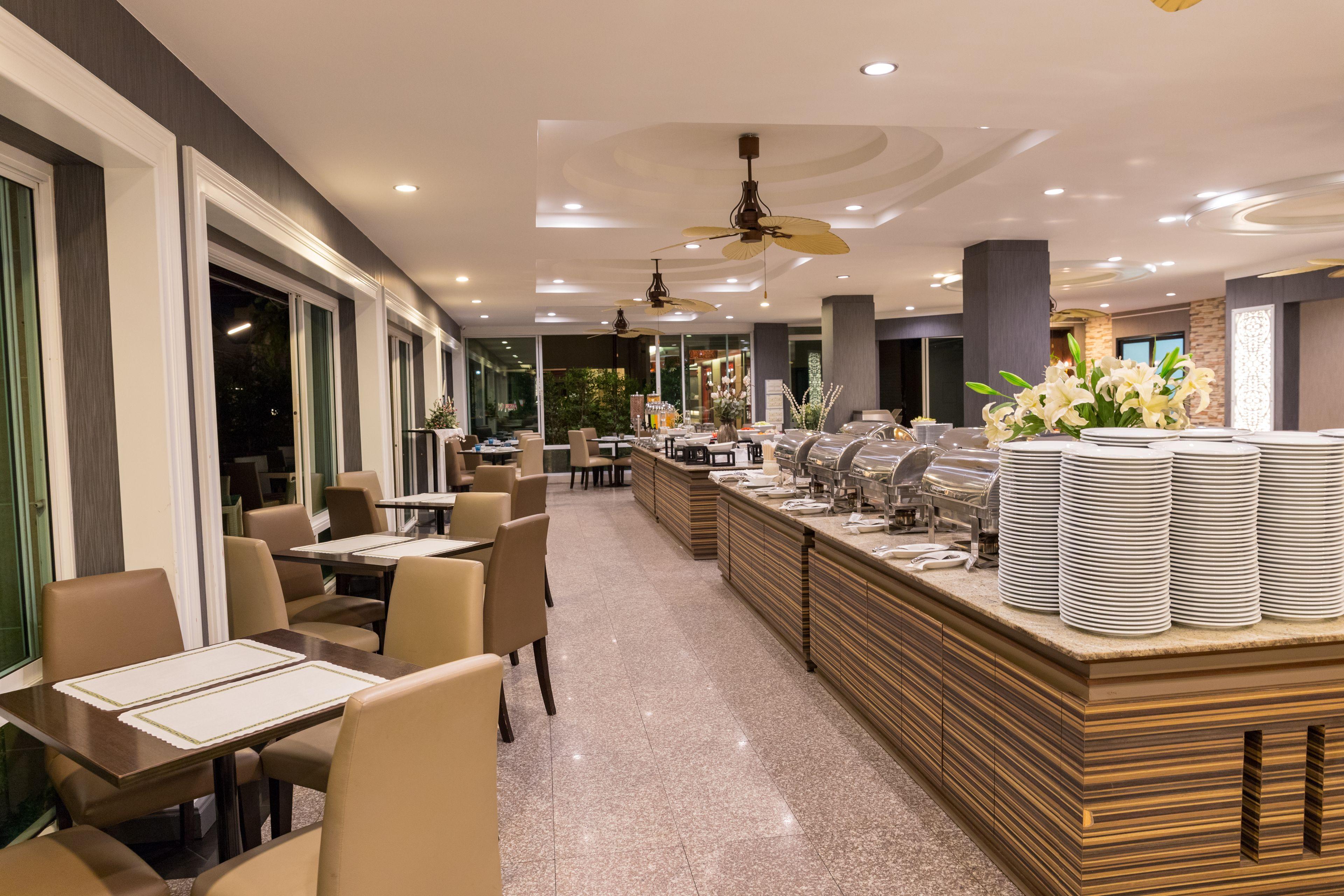 Golden Sea - Sha Extra Hotel Pattaya