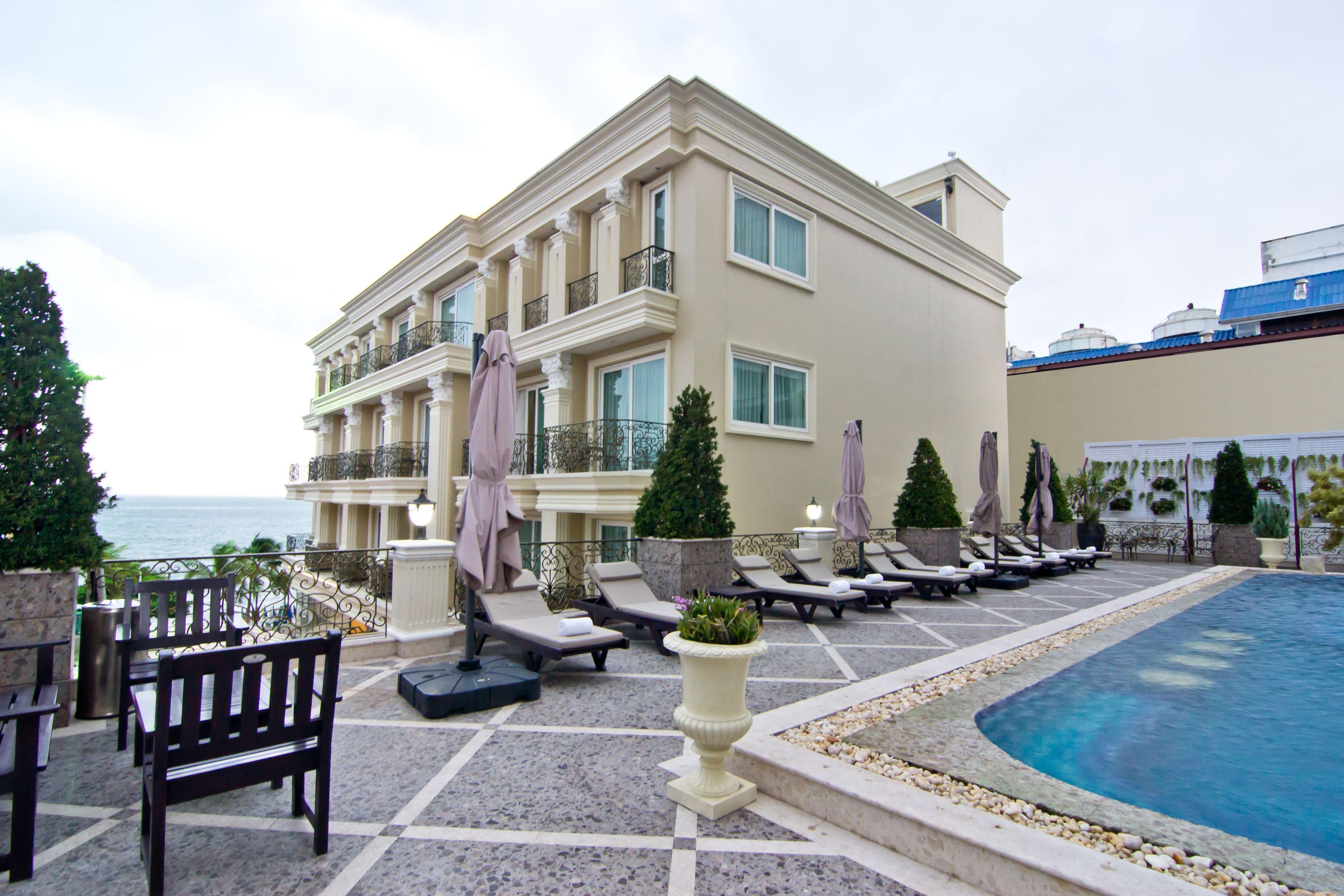 Hotel Lk The Empress