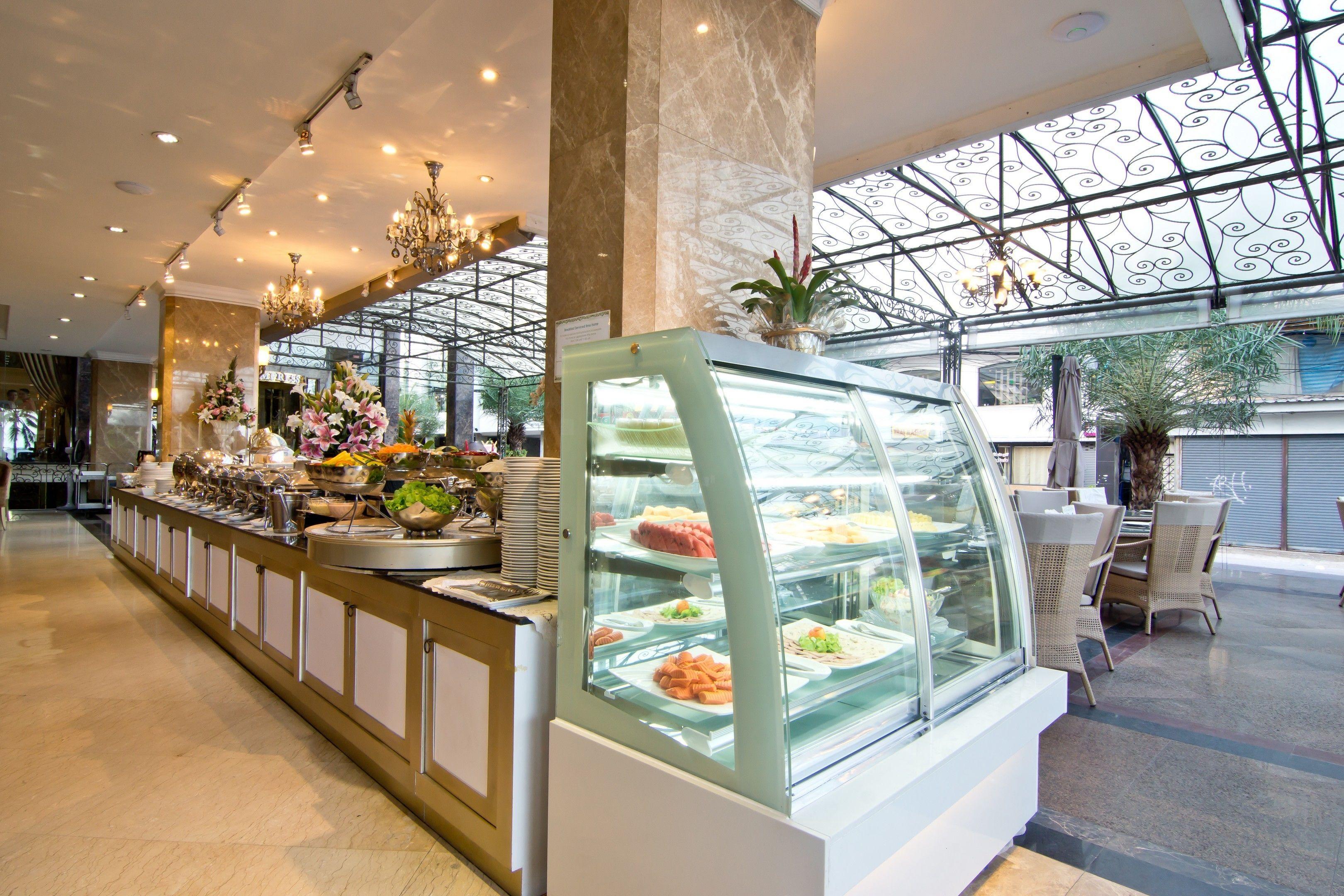 Hotel Lk The Empress