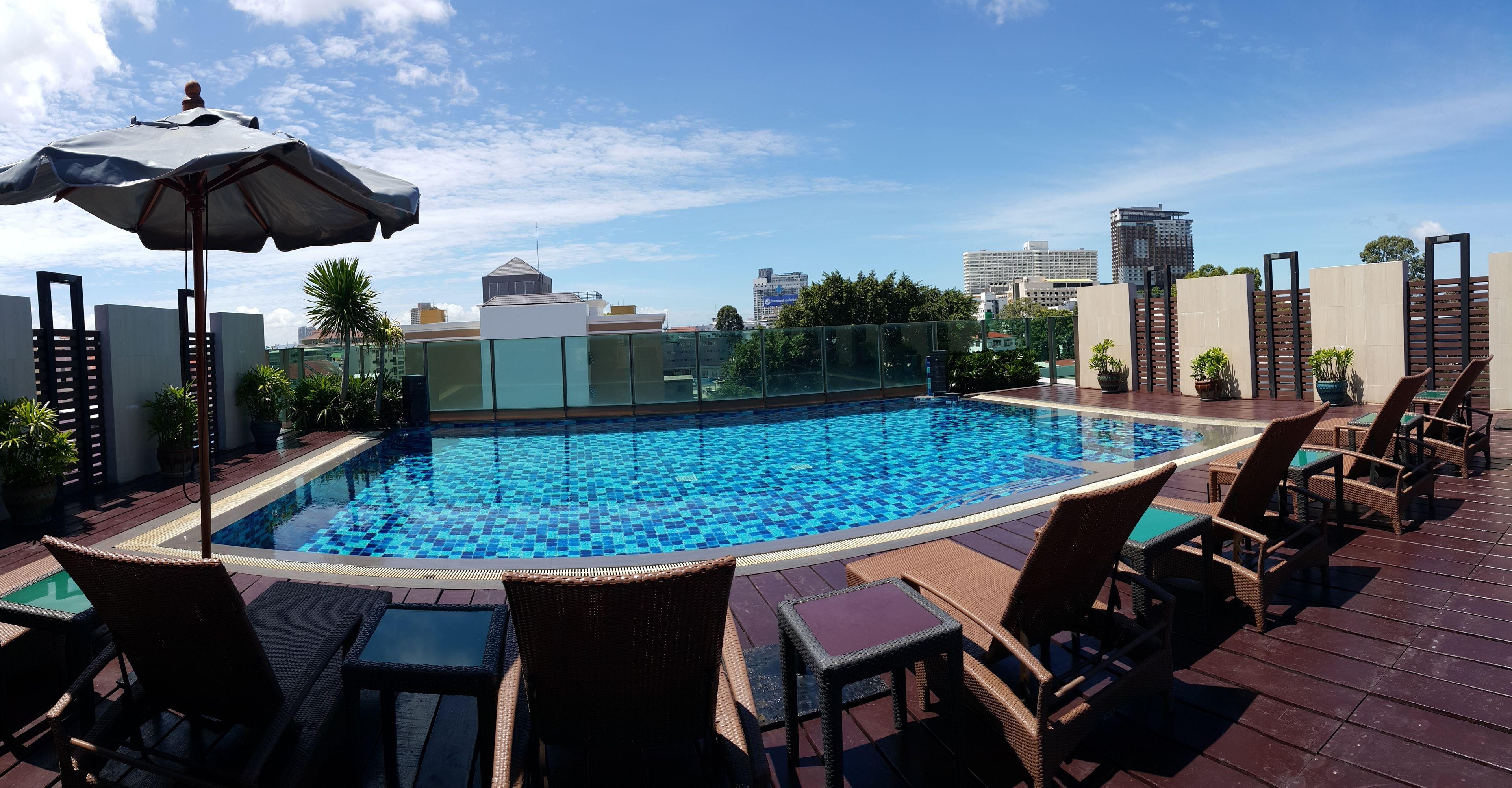 April Hotel Pattaya