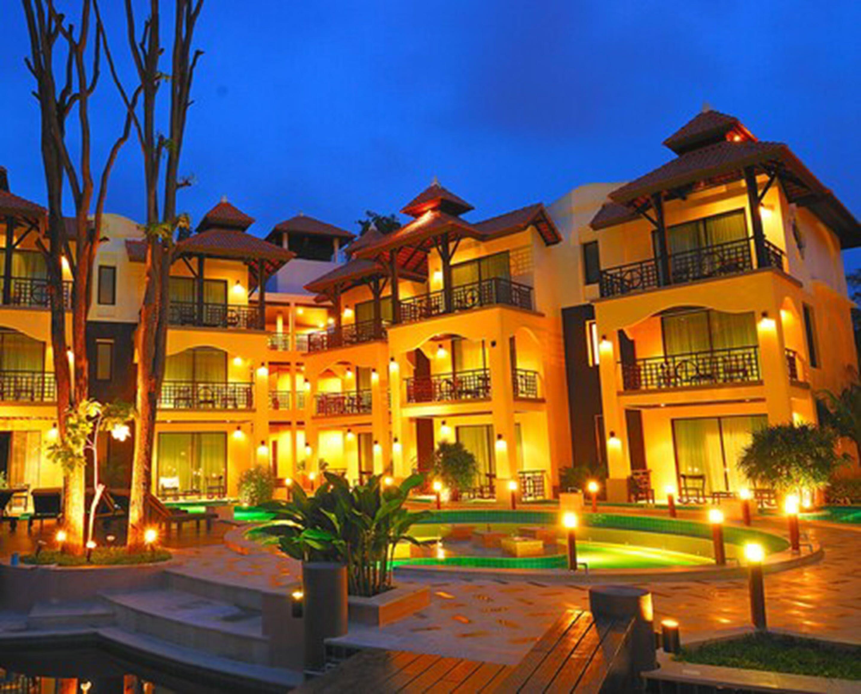 Long Garden & Pavilions Hotel