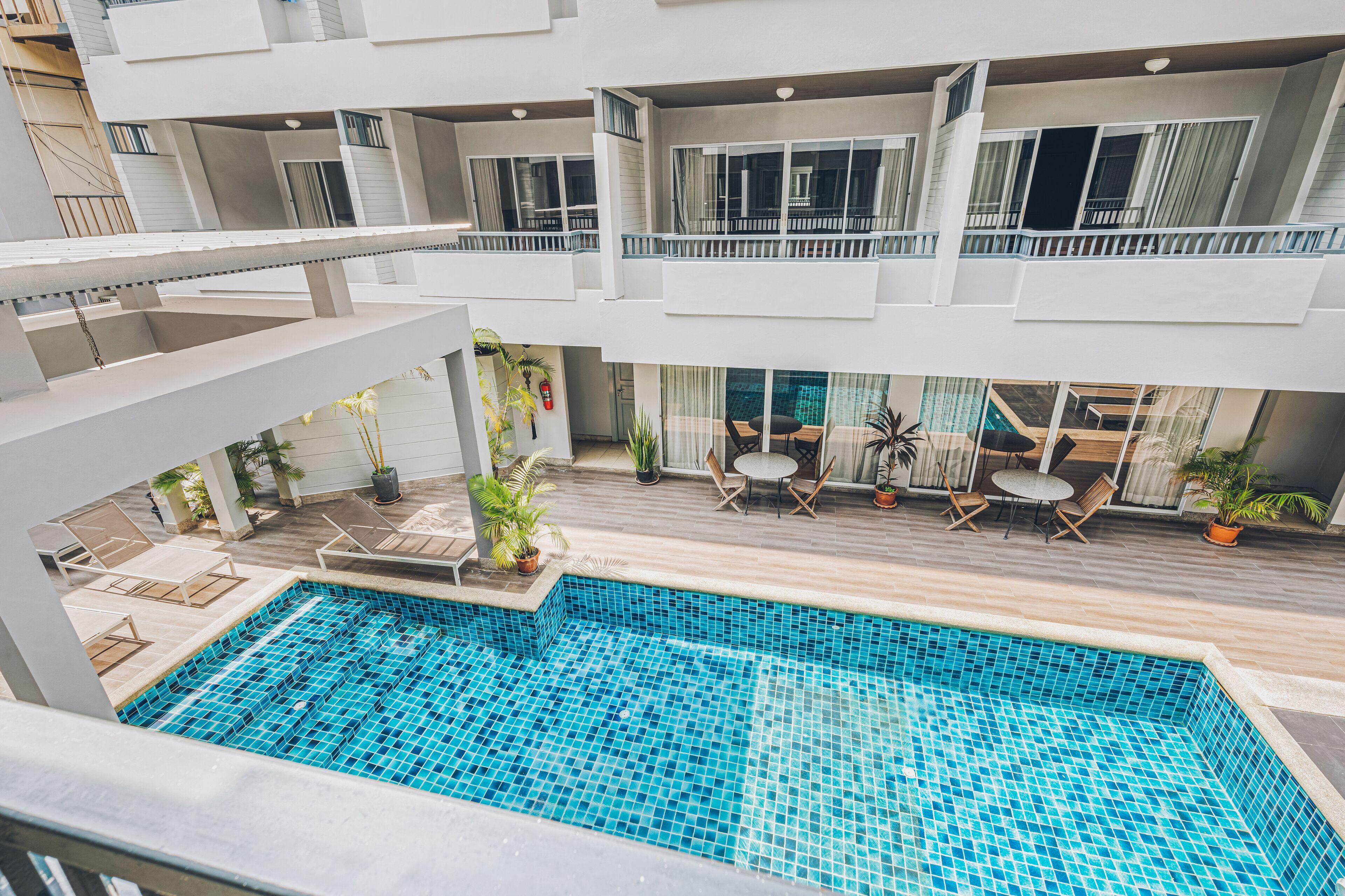 ชาโตว์เดลบูทีคเรสซิเดนท์ 3* Pattaya
