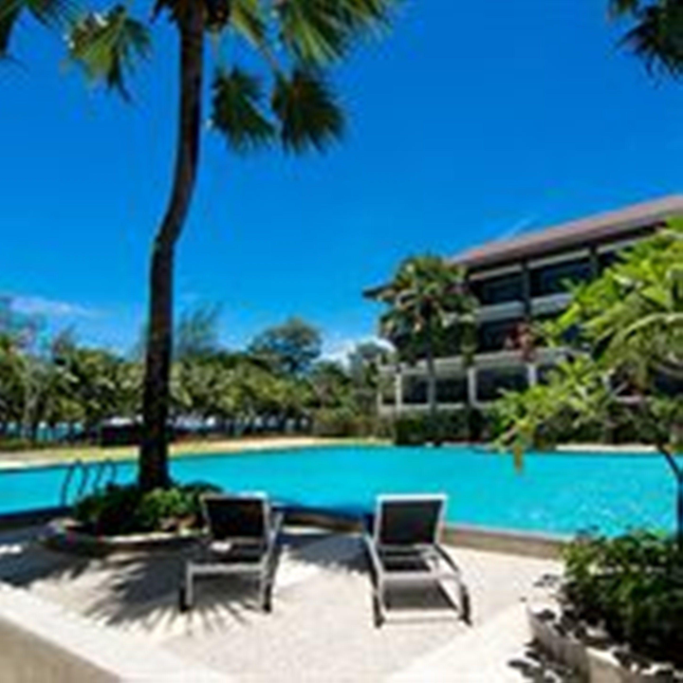 Welcome World Beachfront 4*