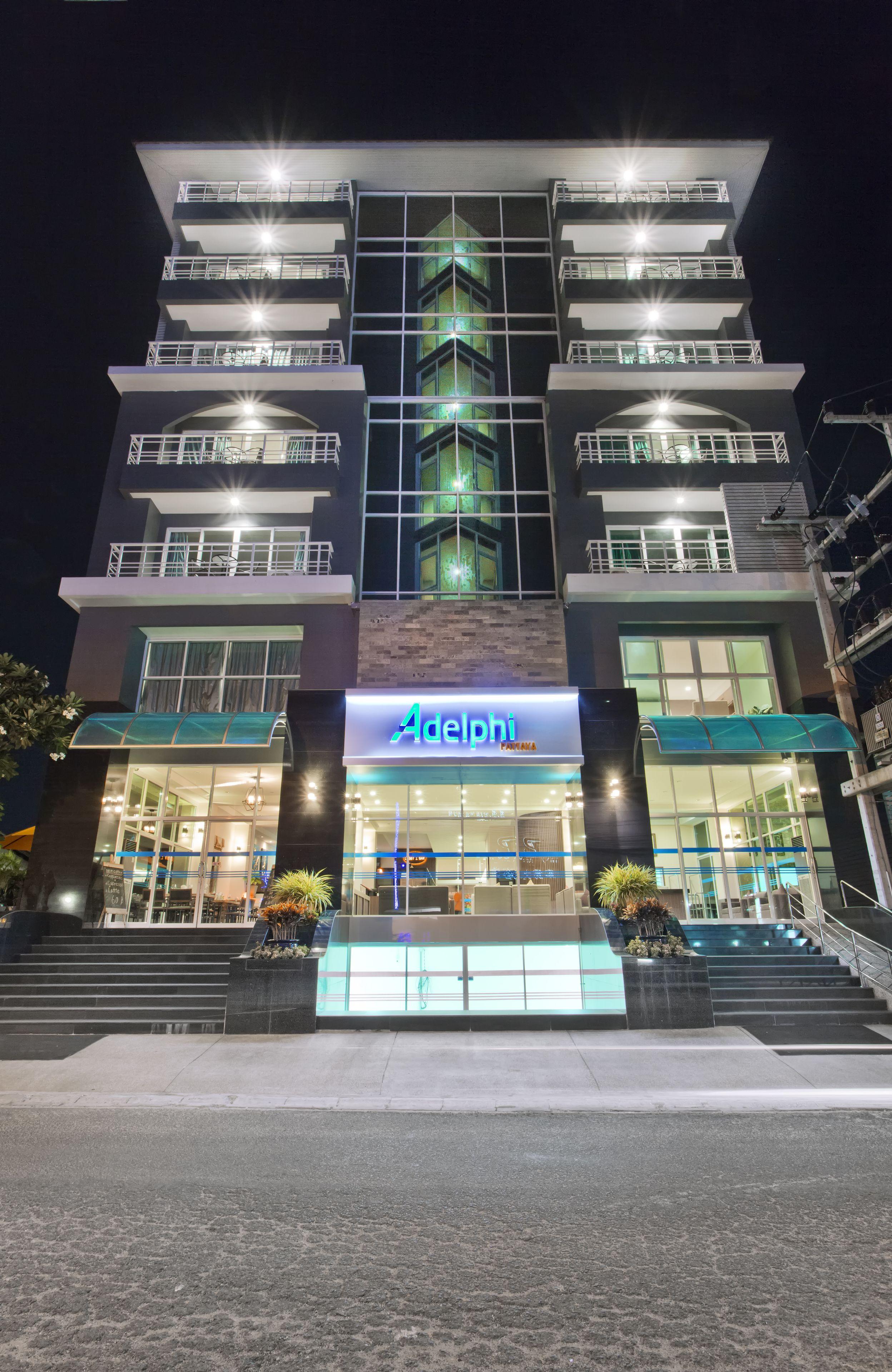 Adelphi Hotel 4*
