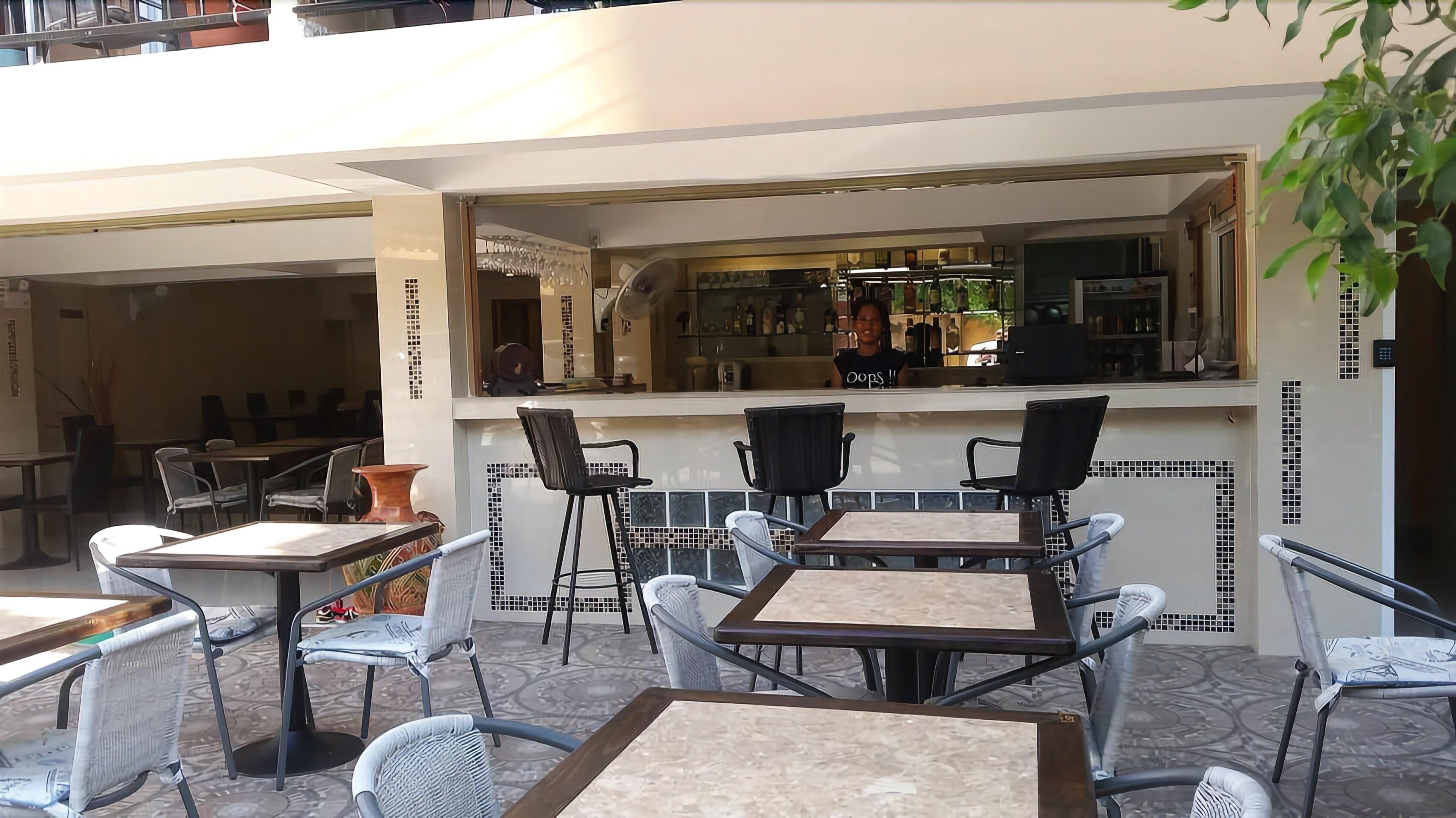 Patumnak Beach Guesthouse Pattaya