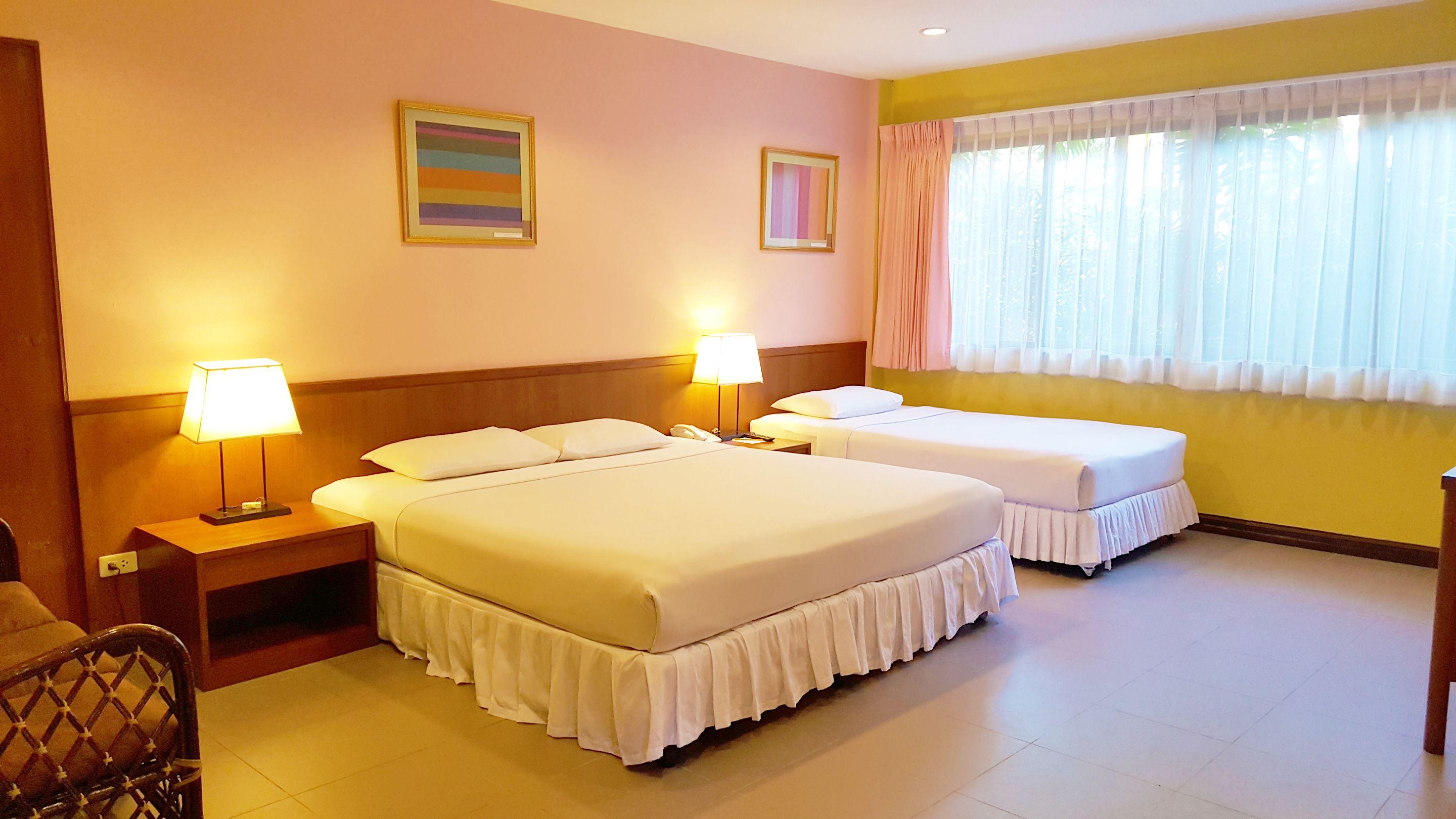 Birds And Bees 3* Pattaya