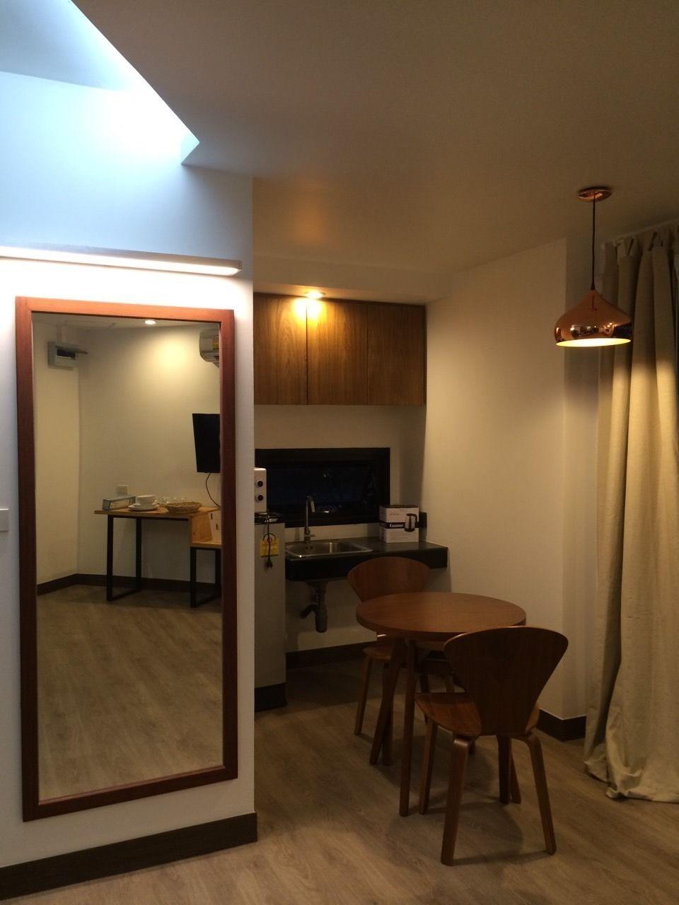 The Corner 3*