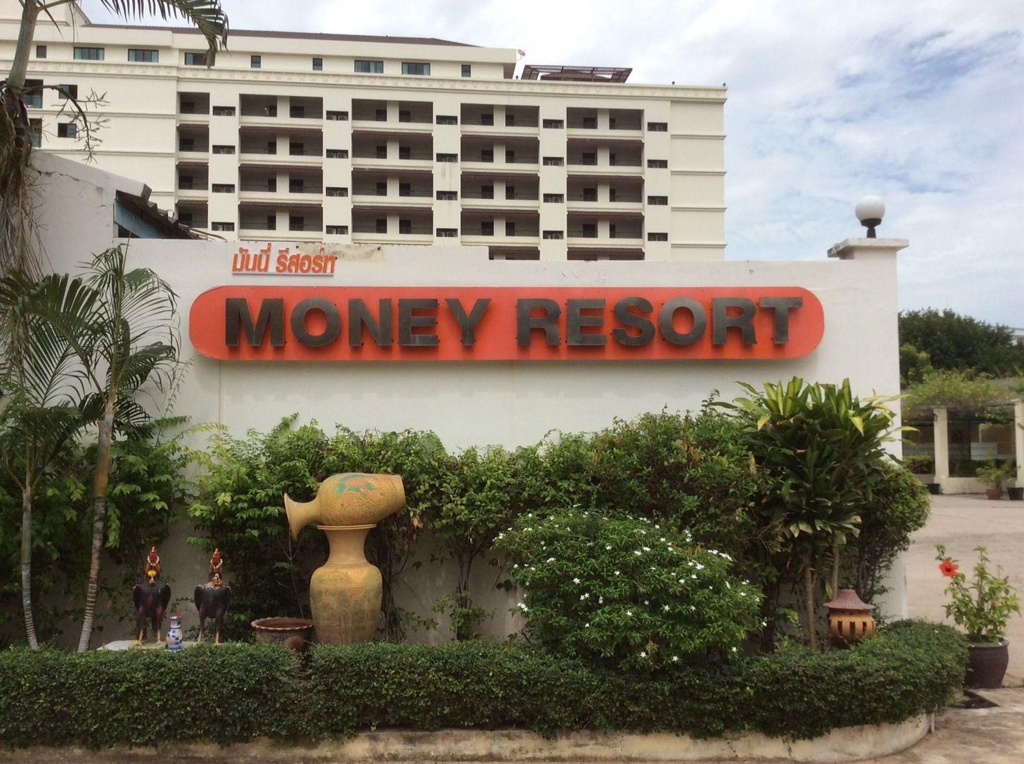 Resort Money