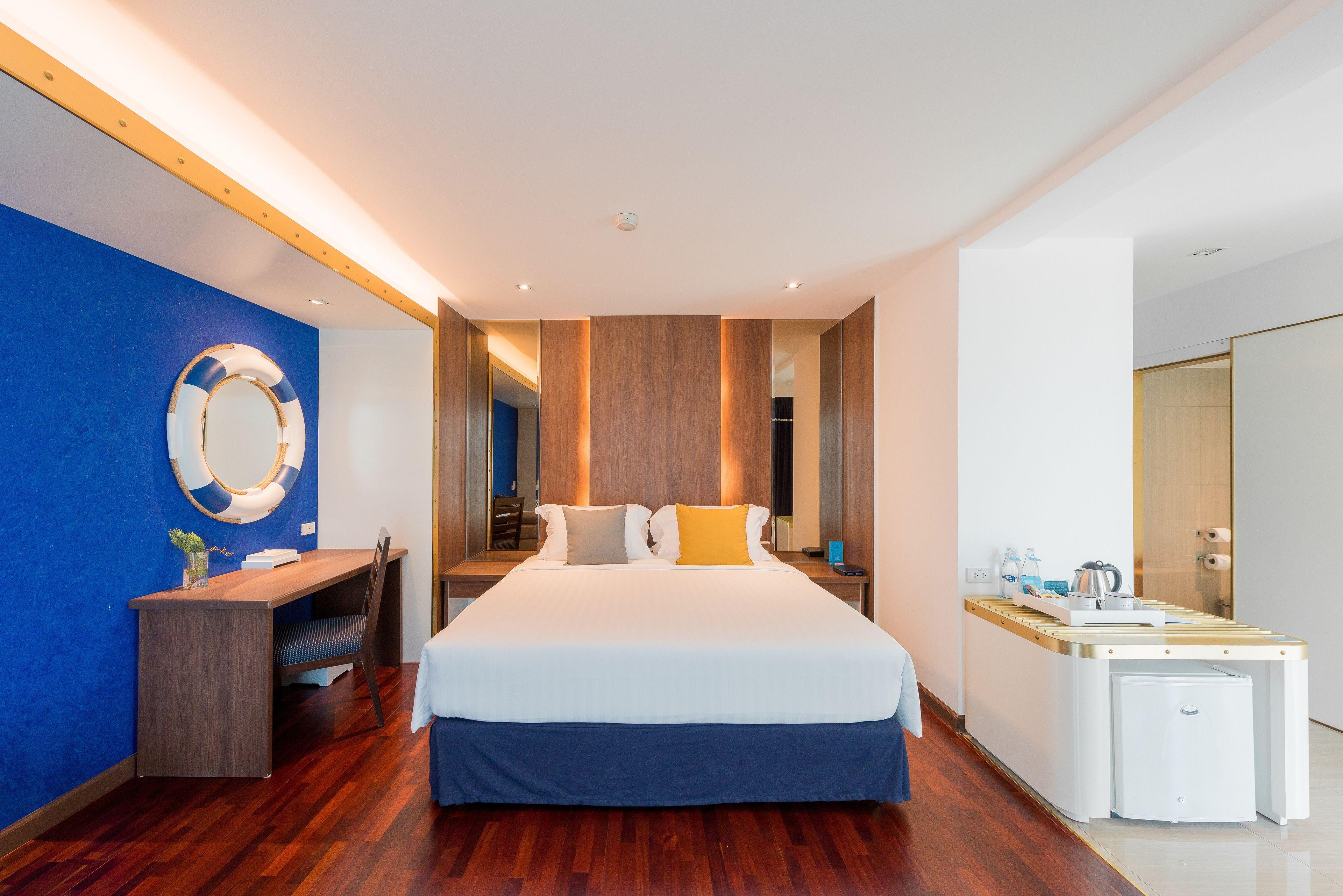 The Cruise Hotel 4*