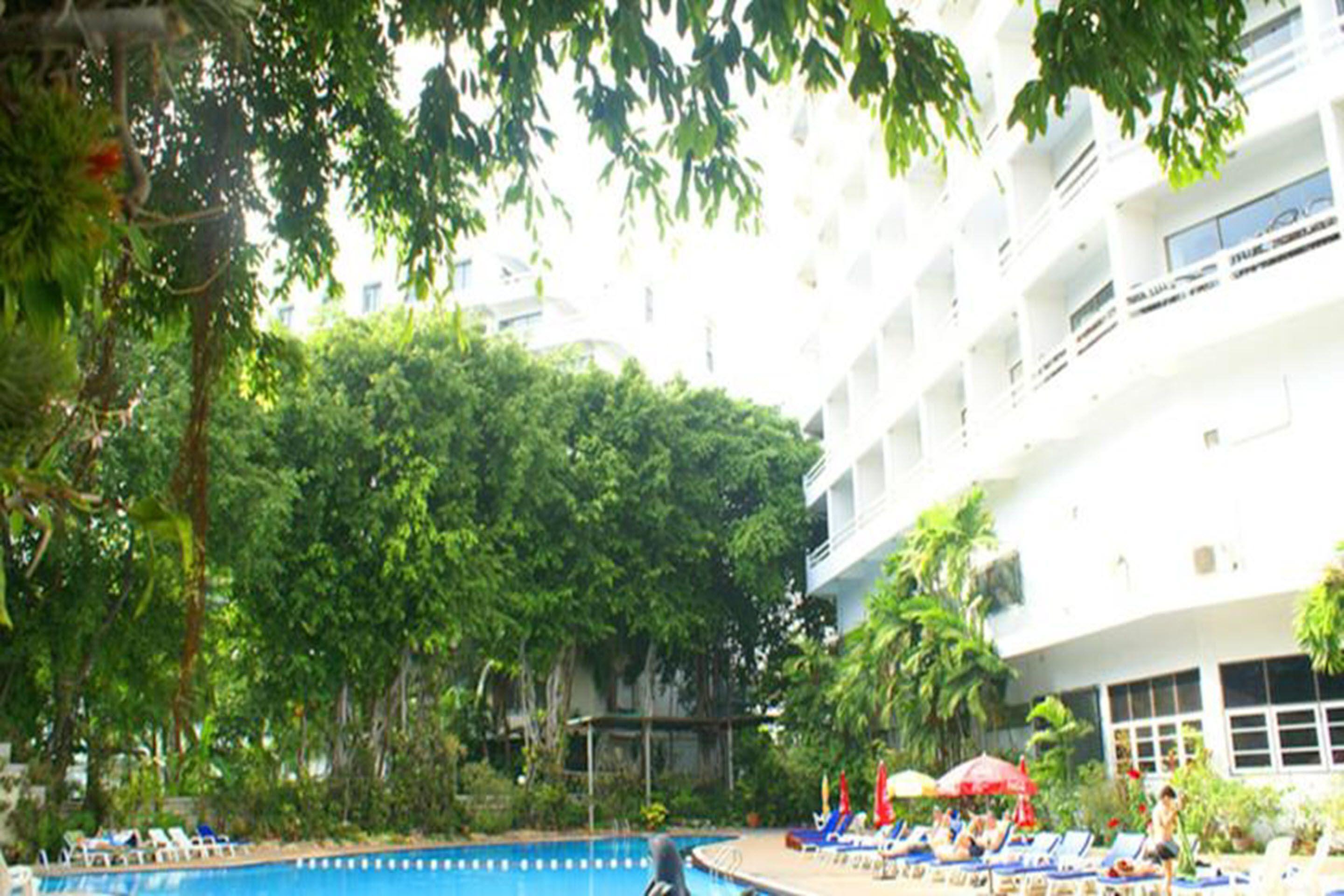 Royal Palace 3*