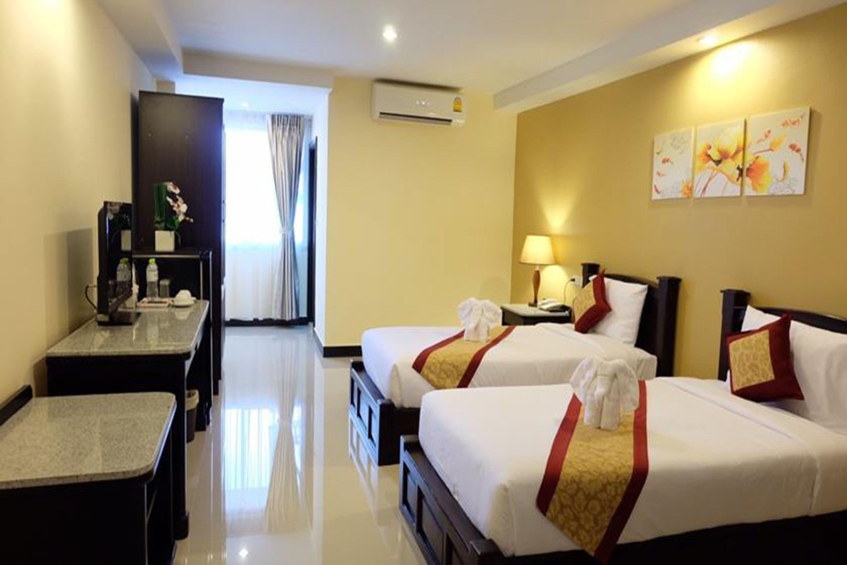 The Grand Day Night Hotel