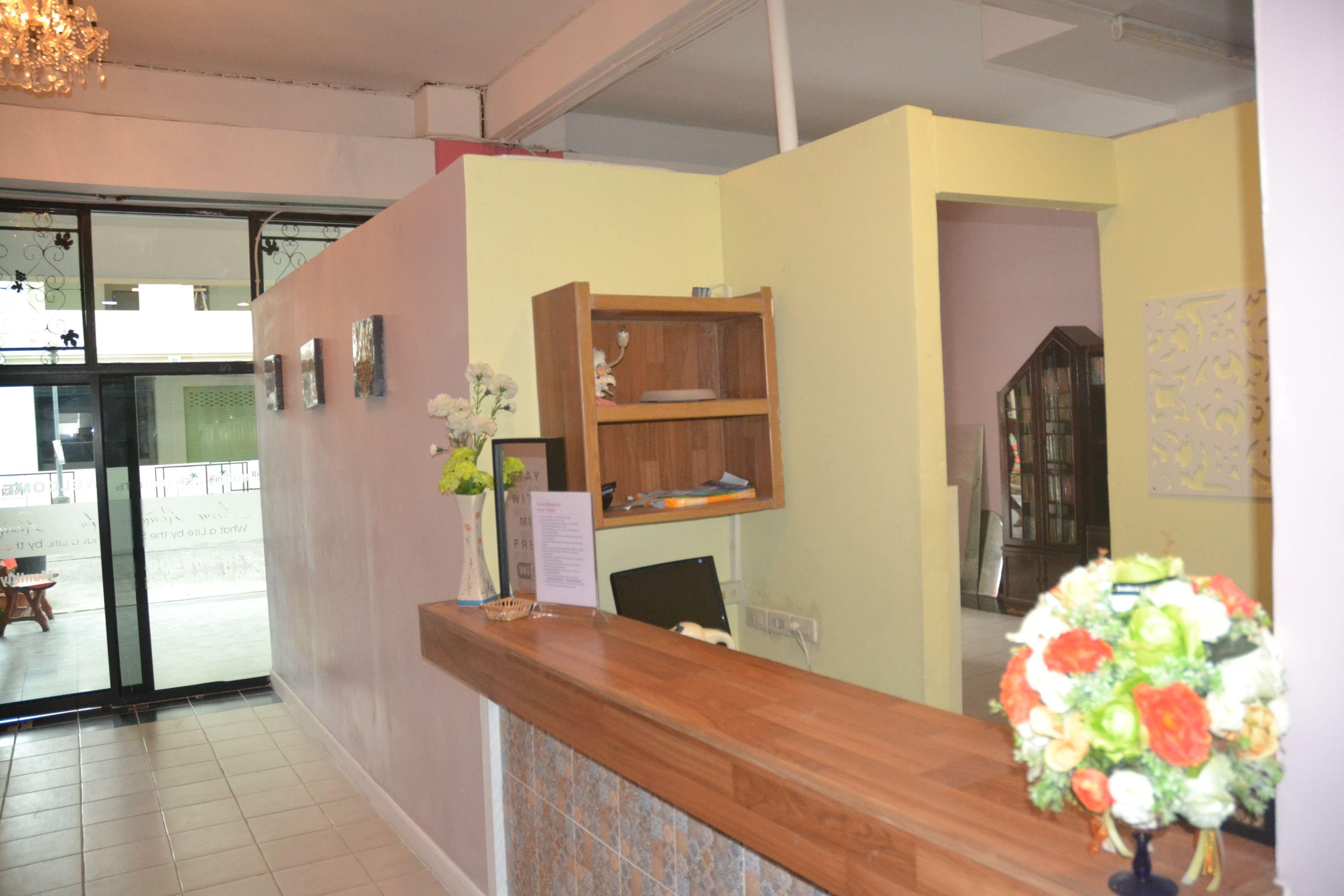 บ้านพัก Oyo 75486 Anna Jomtien