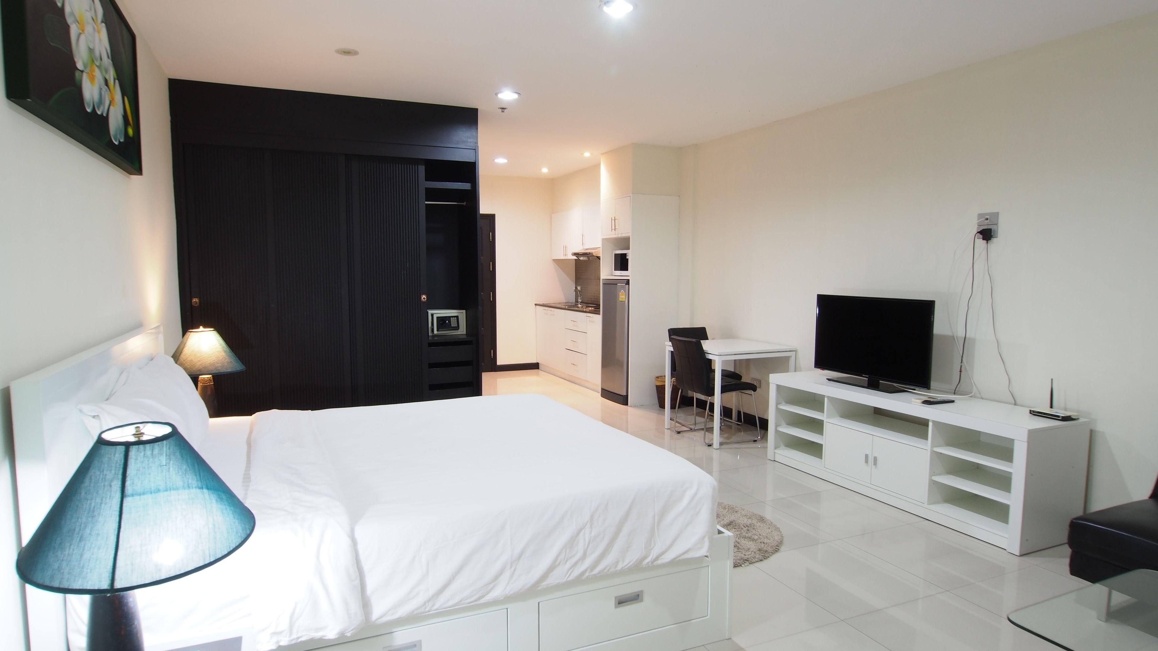 View Talay 6 By Pat 42