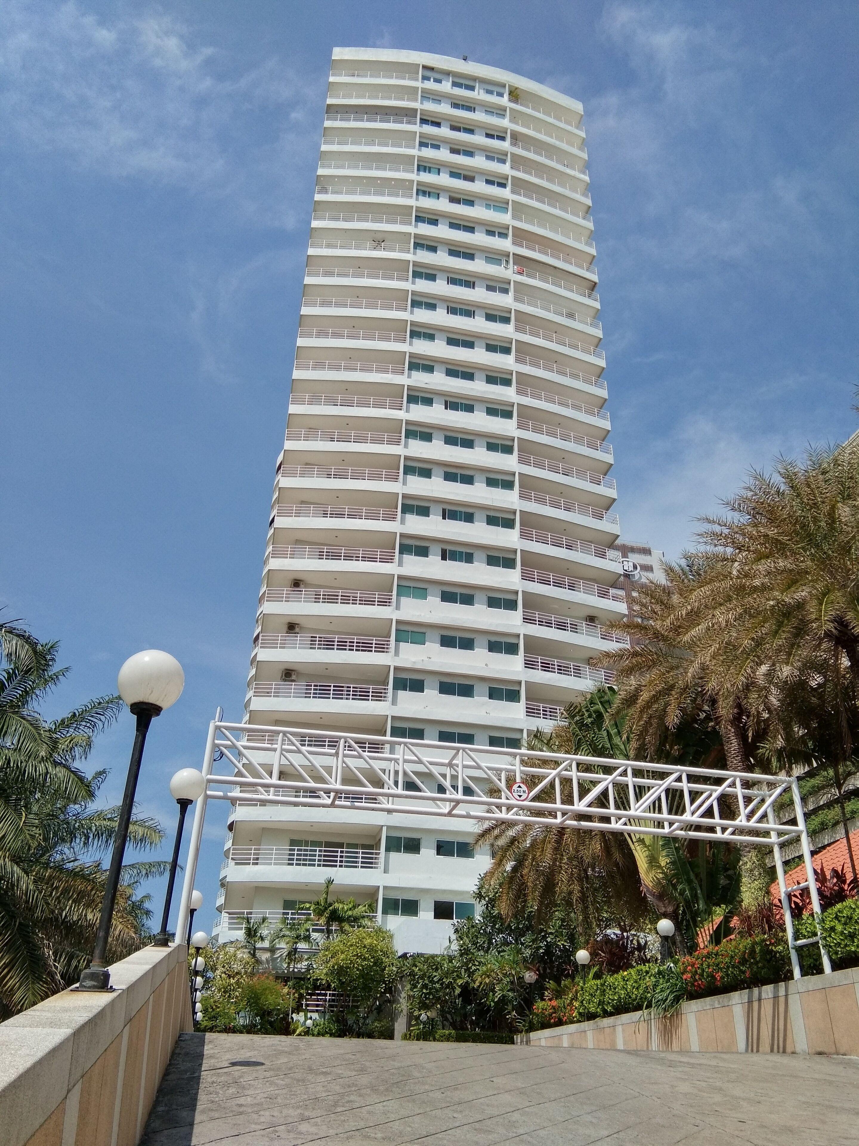 Apartment View Talay 6 By Pat 42