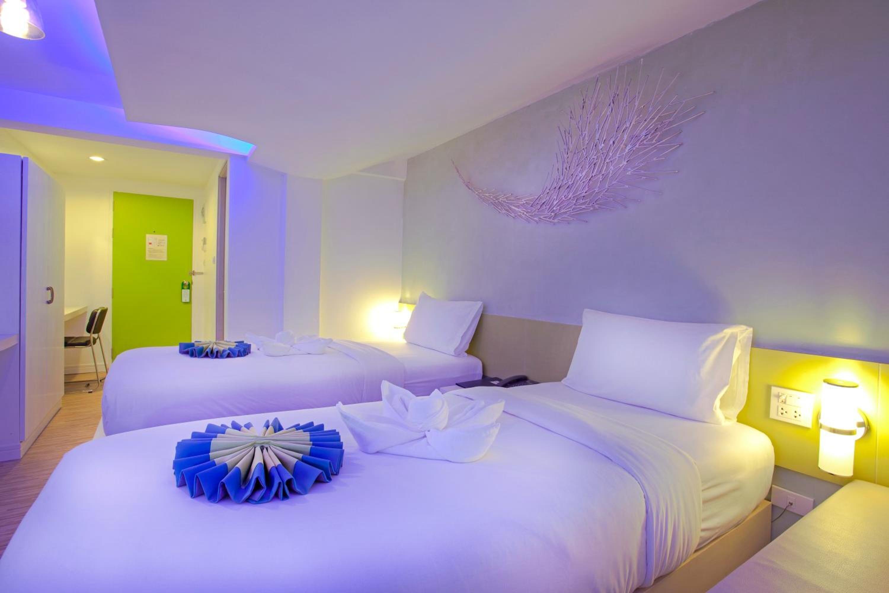 Holidays Hotel 2*