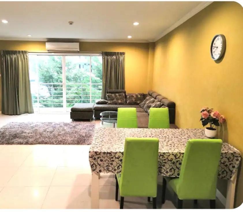 1 Bedroom For 4 Person Family อพาร์ทเม้น *