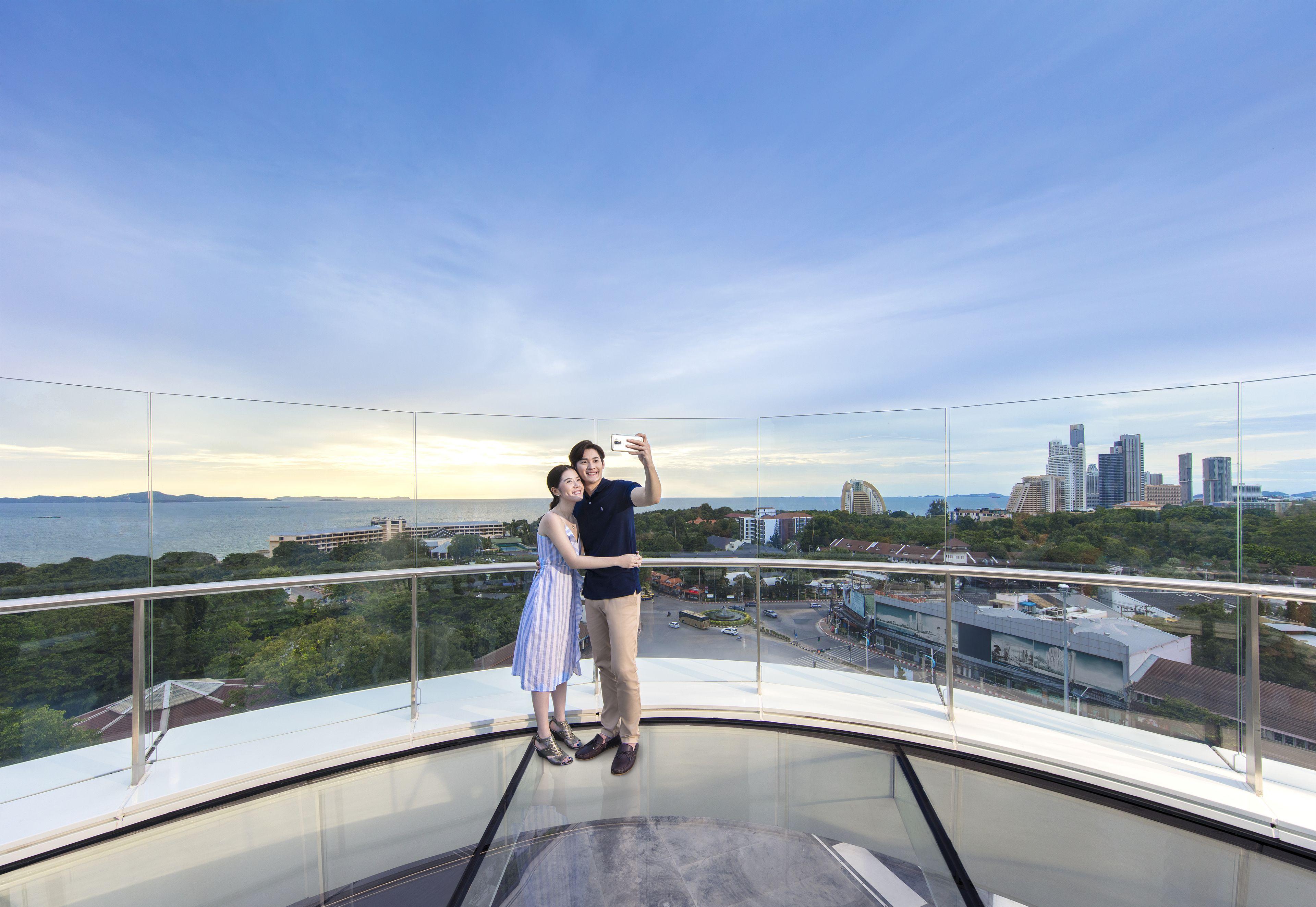 Grande Centre Point 5*