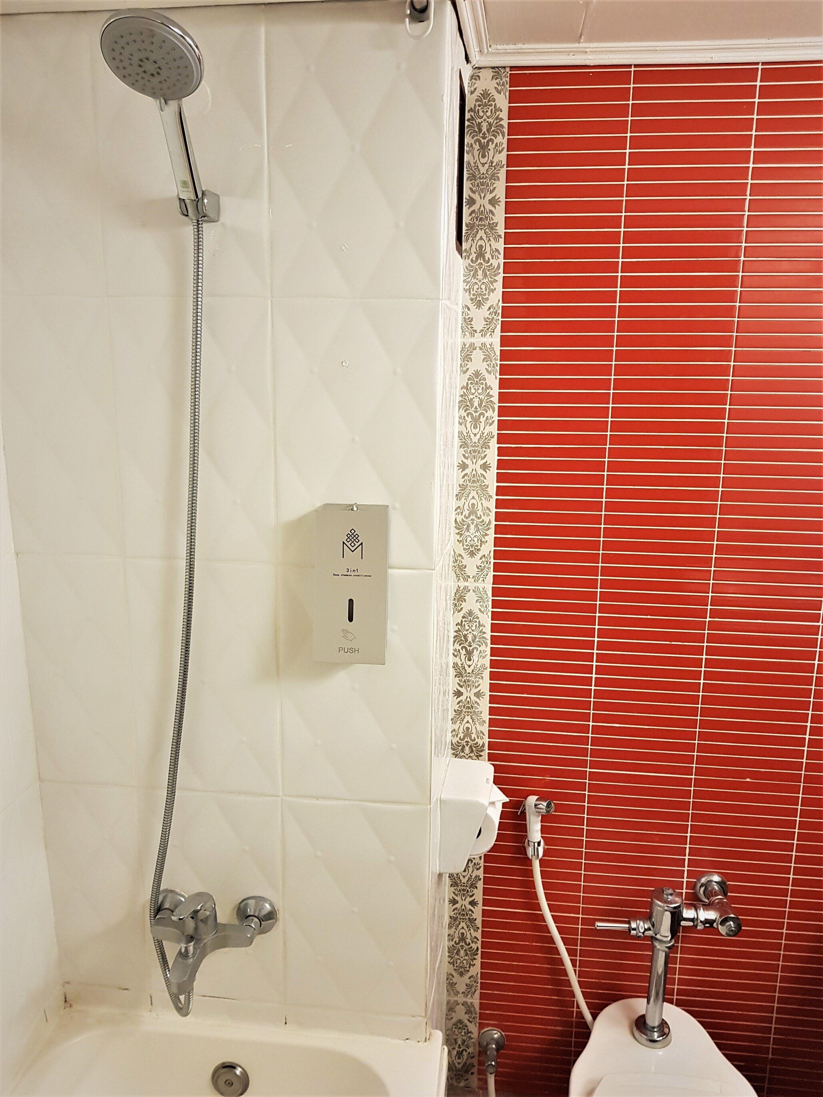 Marine Plaza Hotel 3*