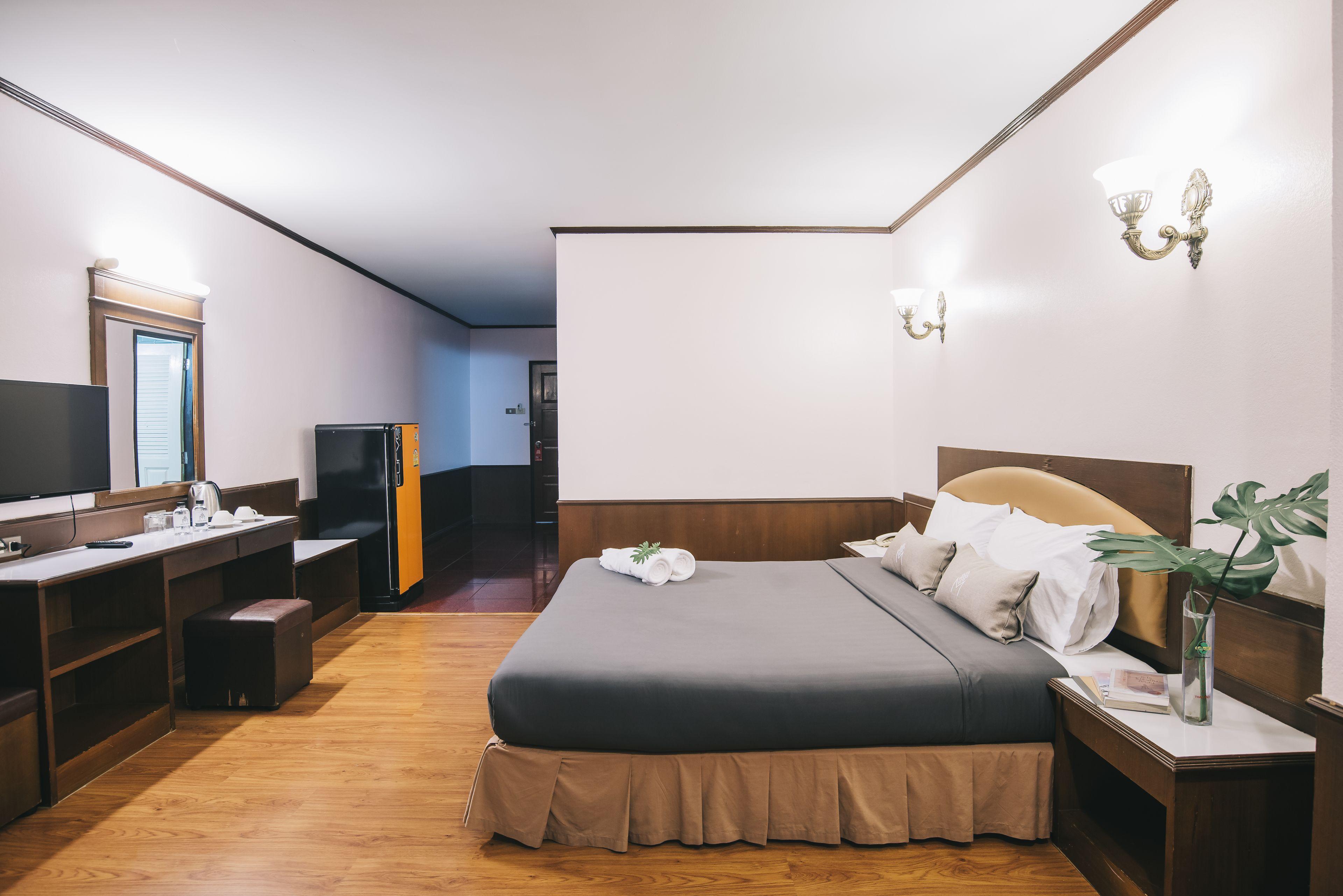 Marine Yensabai Hotel