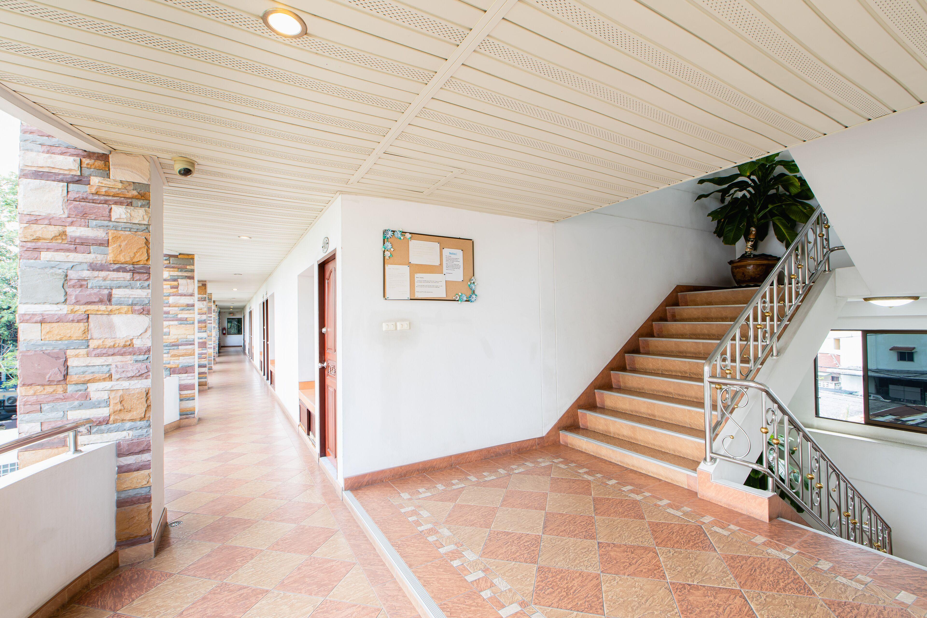 Selina Place Hotel