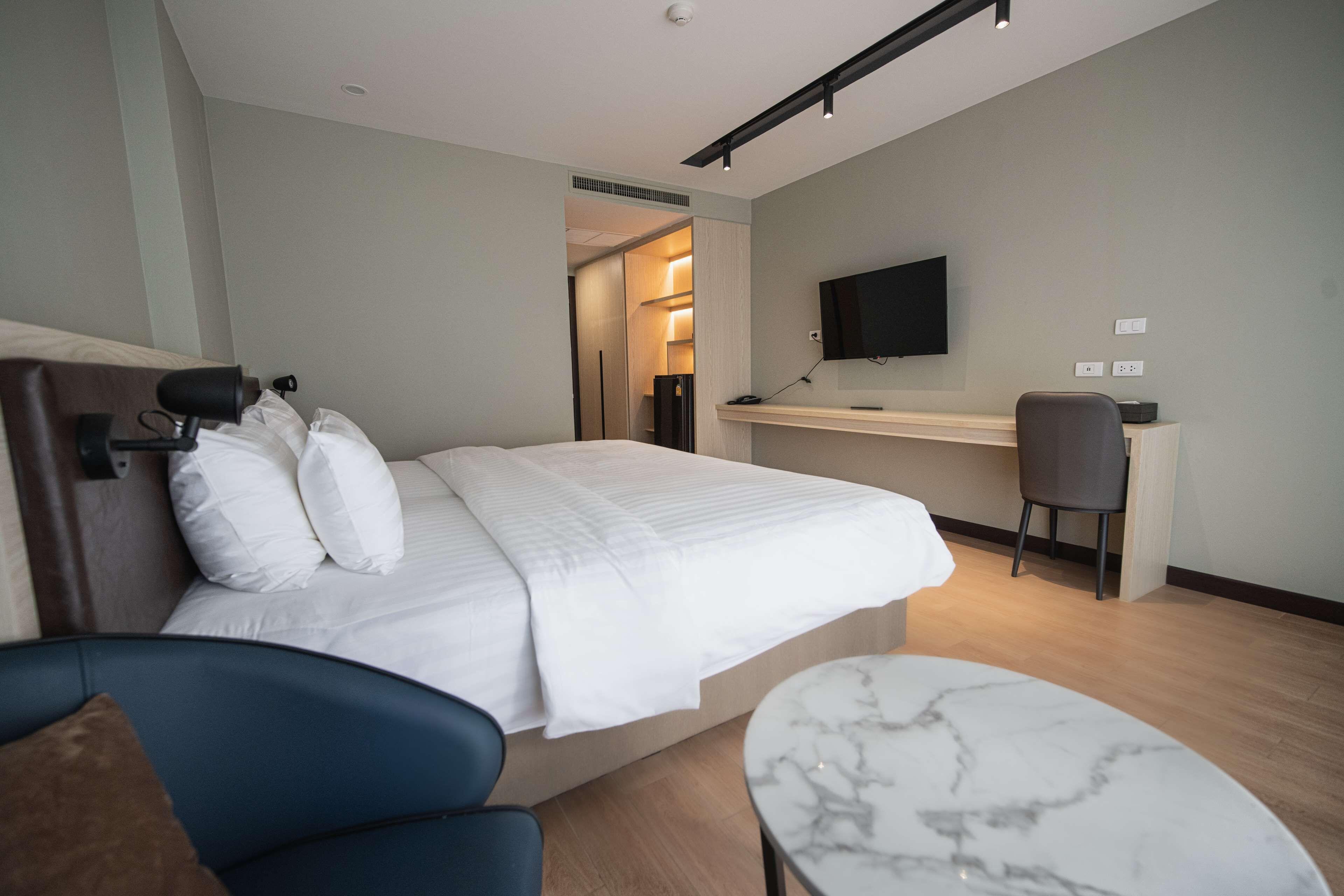 Hotel Lewit Pattaya, A Member Of Radisson Individuals 5*