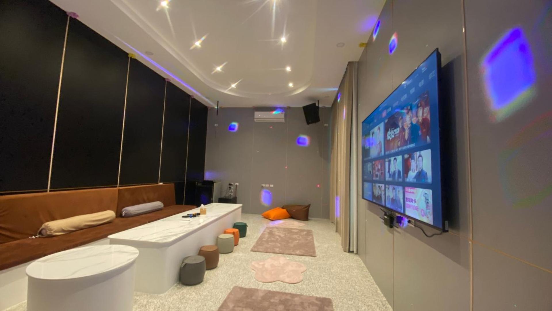 Villa Downtown Oasis 芭提雅市中心独栋泳池别墅 A 5卧6卫 Ktv Bbq 芭提雅海滩步行街500m