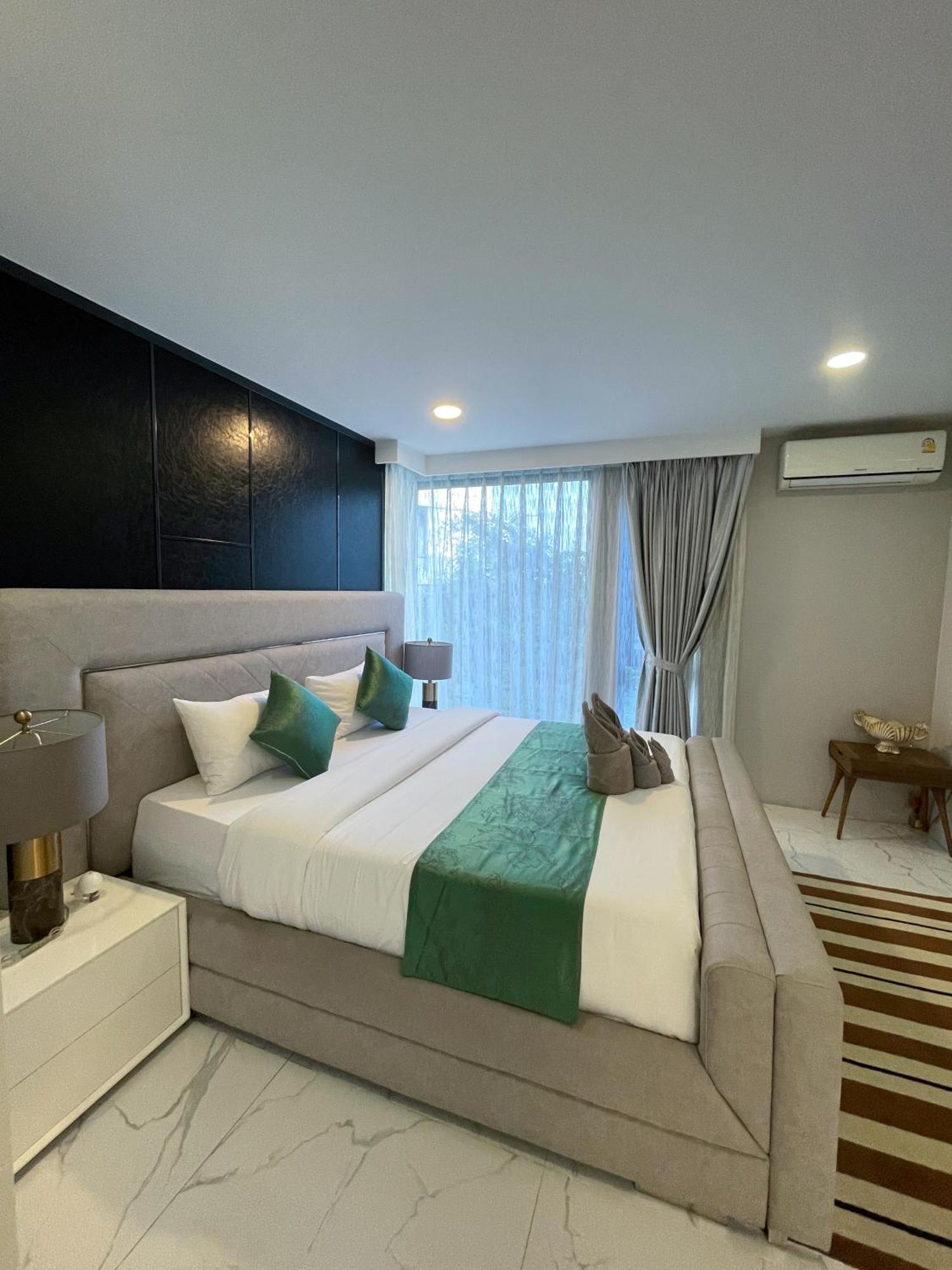 Youth Journey Six-bedroom Pool * Pattaya