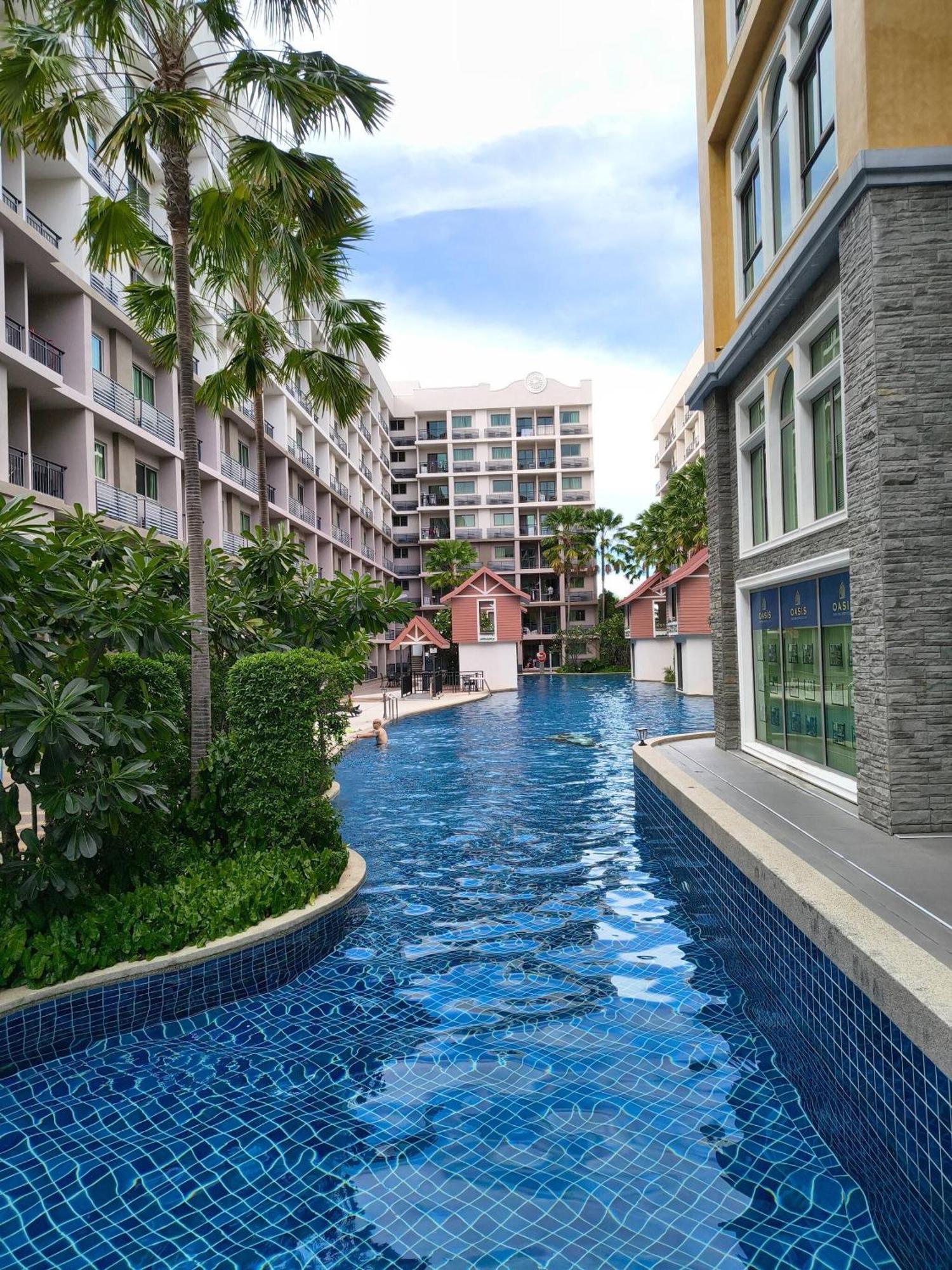 Apartment Luxurious With Pool Access Pattaya