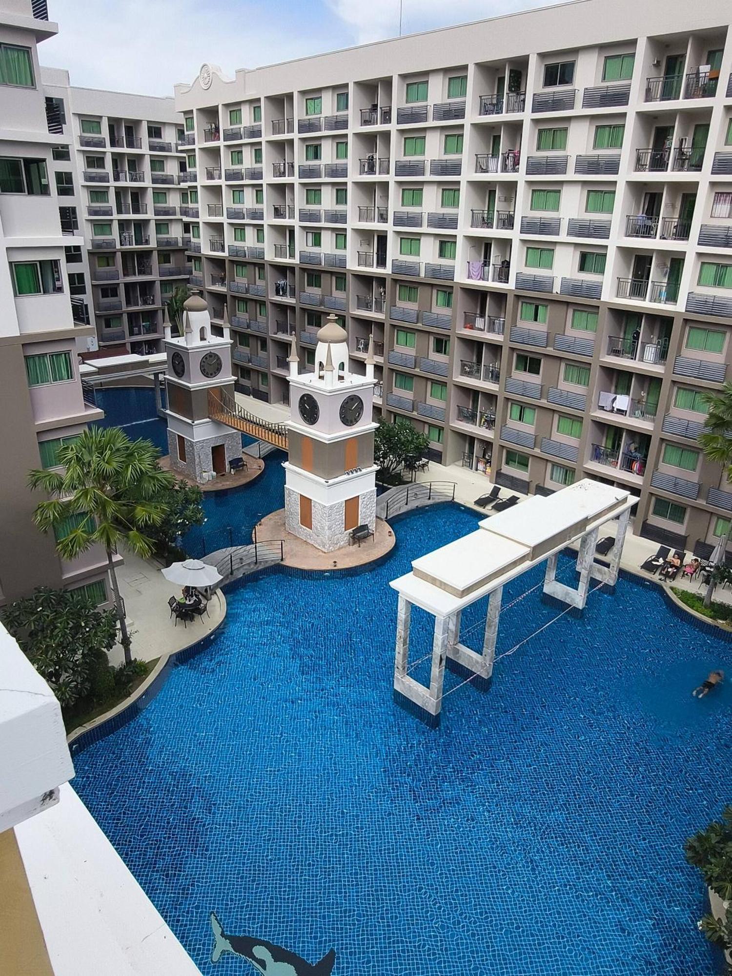 Apartment Luxurious With Pool Access