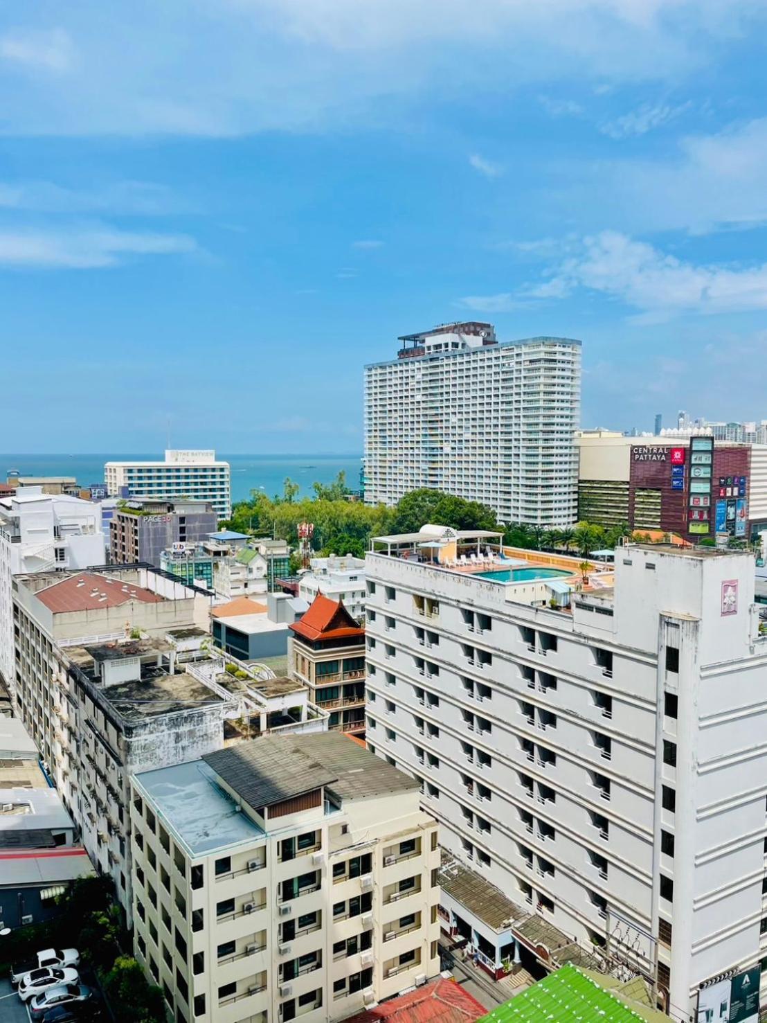 อพาร์ทเม้น The Base 851 By Numam Pattaya