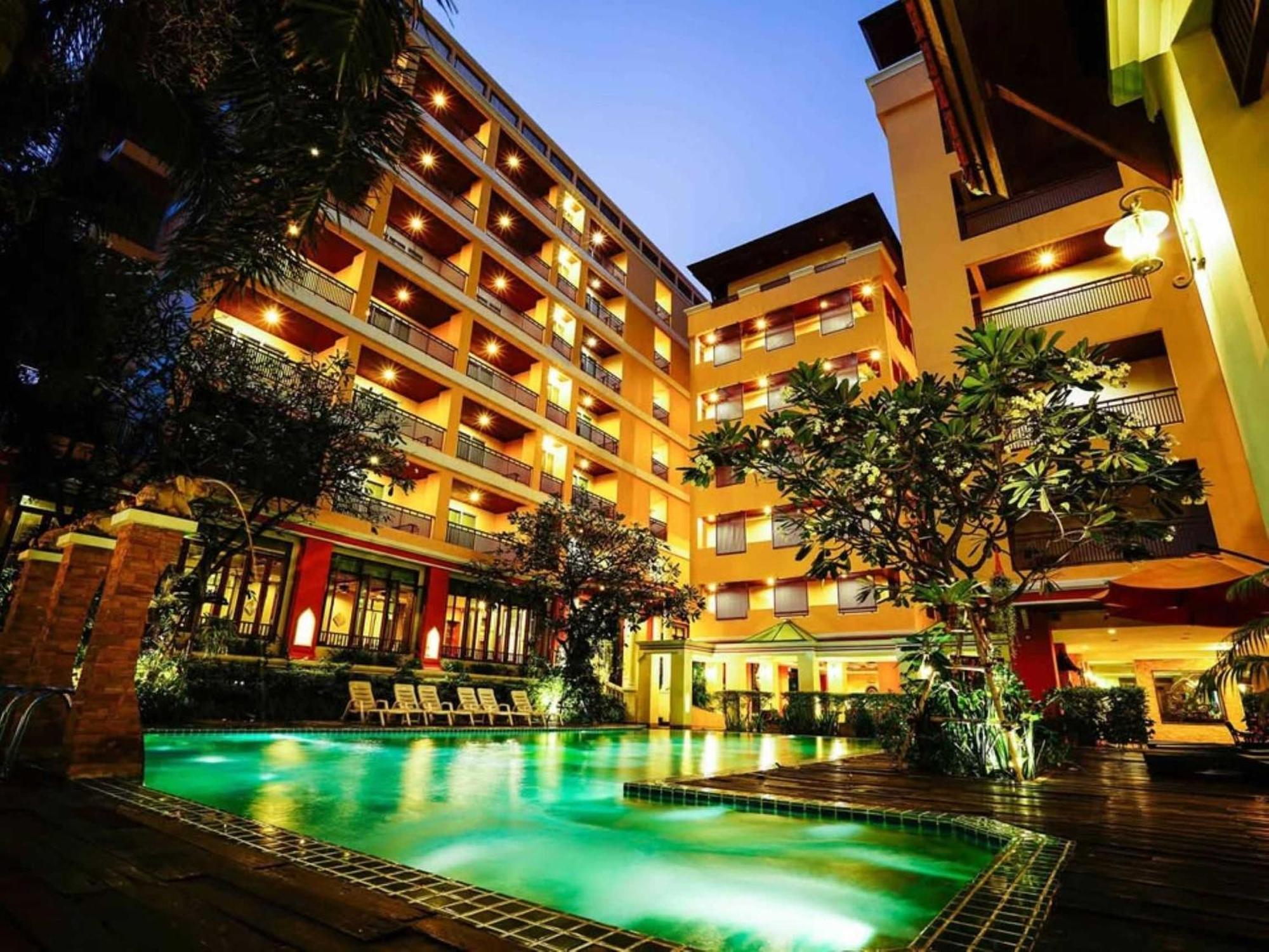 โรงแรม Palette Luxe North