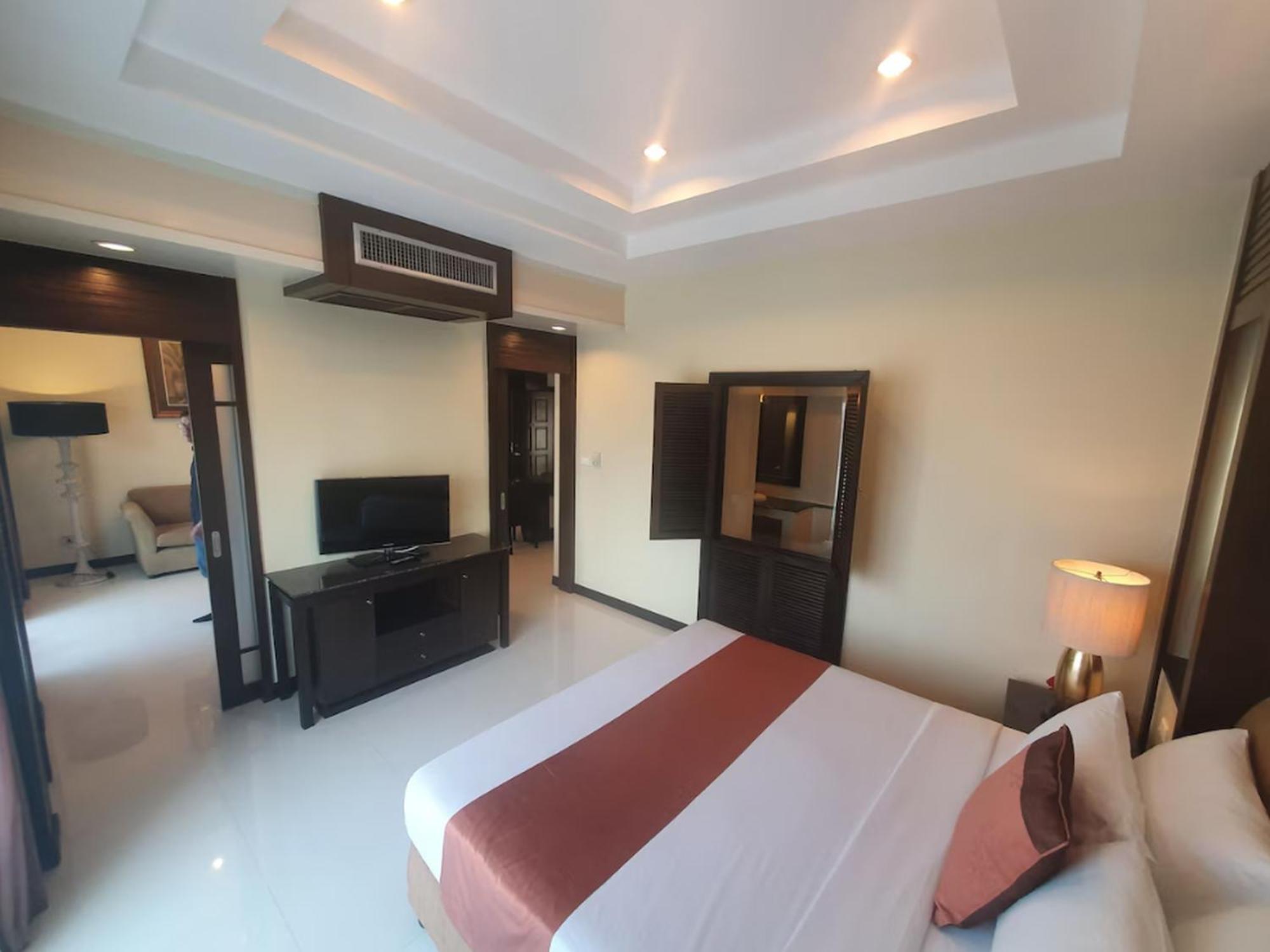 โรงแรม Palette Luxe North