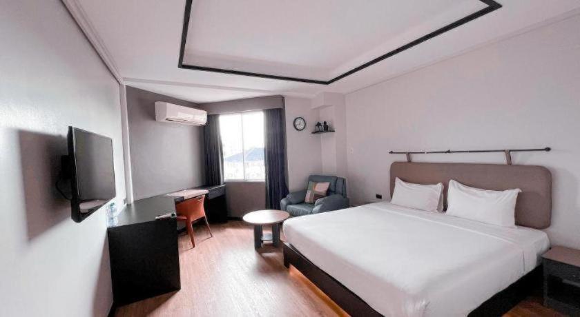 Prs By Sojourn Hotel