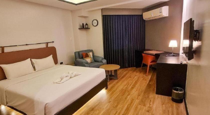 Prs By Sojourn Hotel