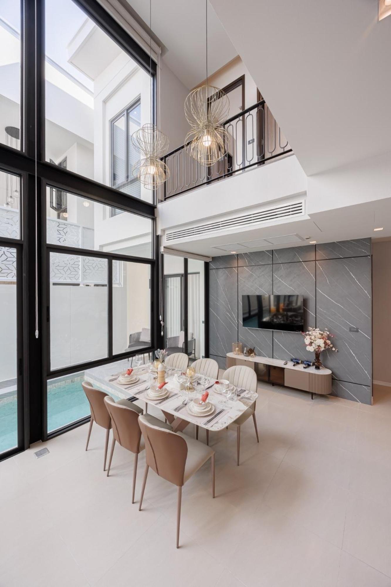 Villa 芭提雅市中心五卧室独栋泳池别墅 Pattaya