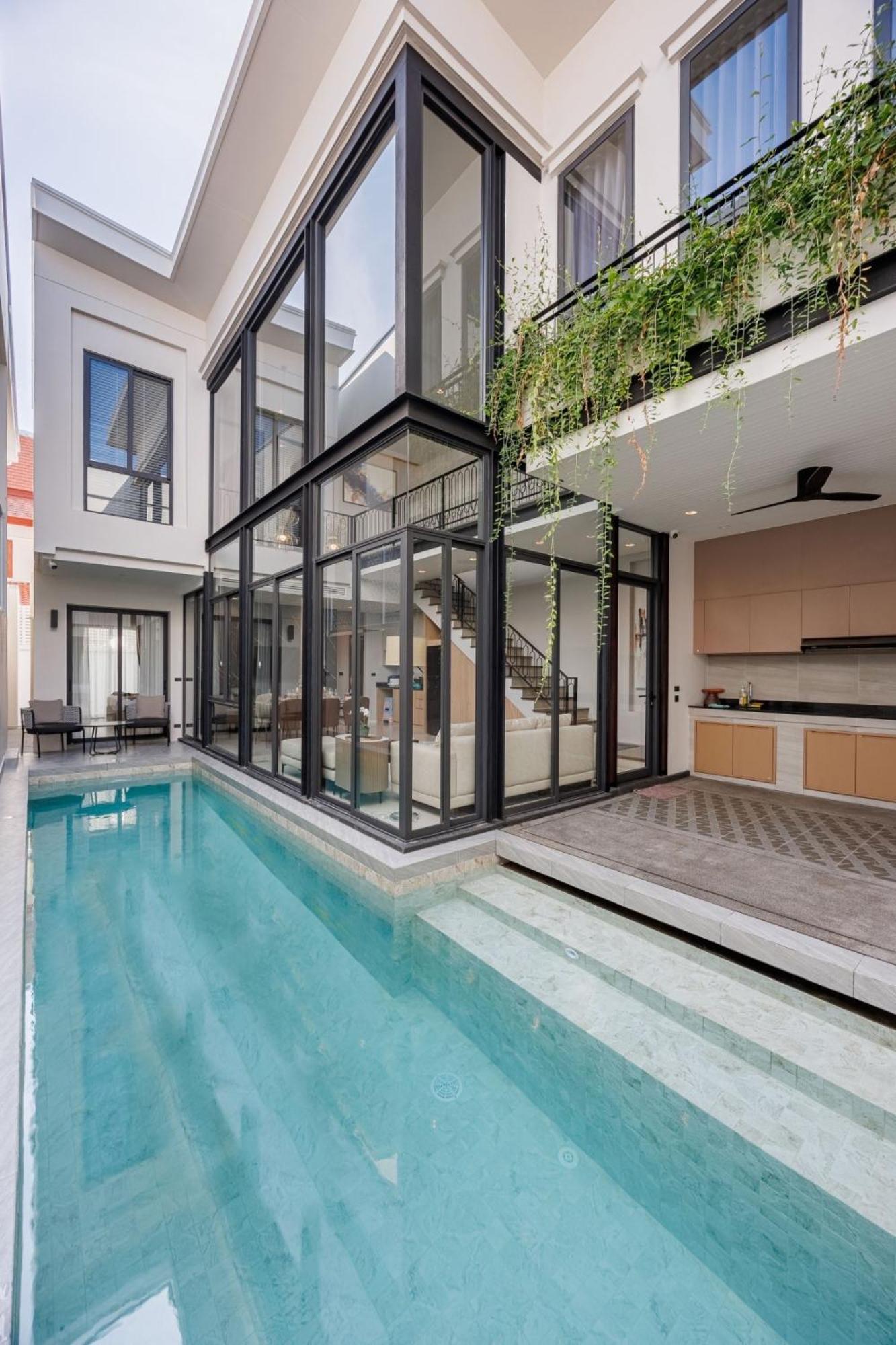 芭提雅市中心五卧室独栋泳池别墅 Pattaya