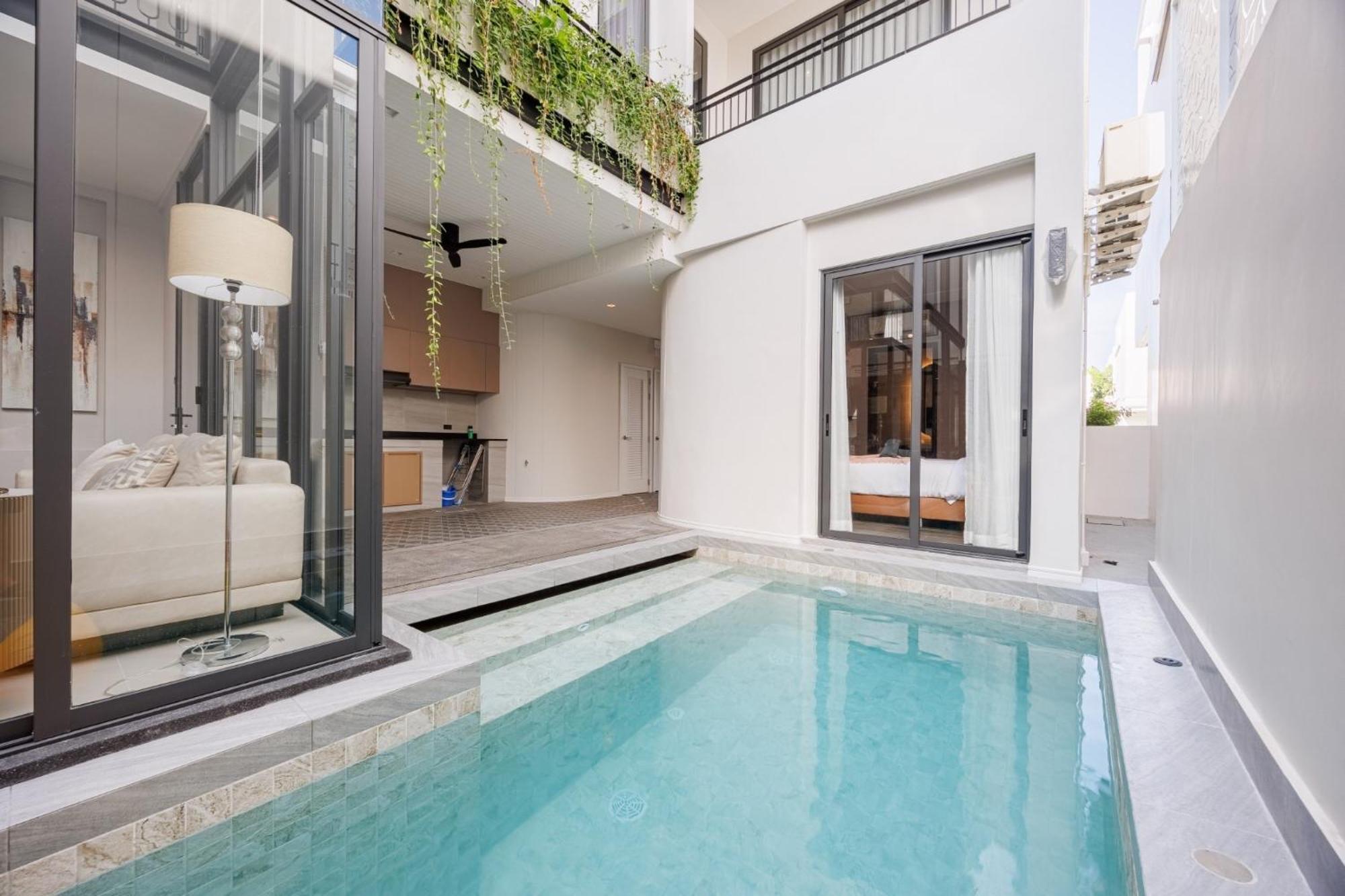 Villa 芭提雅市中心五卧室独栋泳池别墅 Pattaya