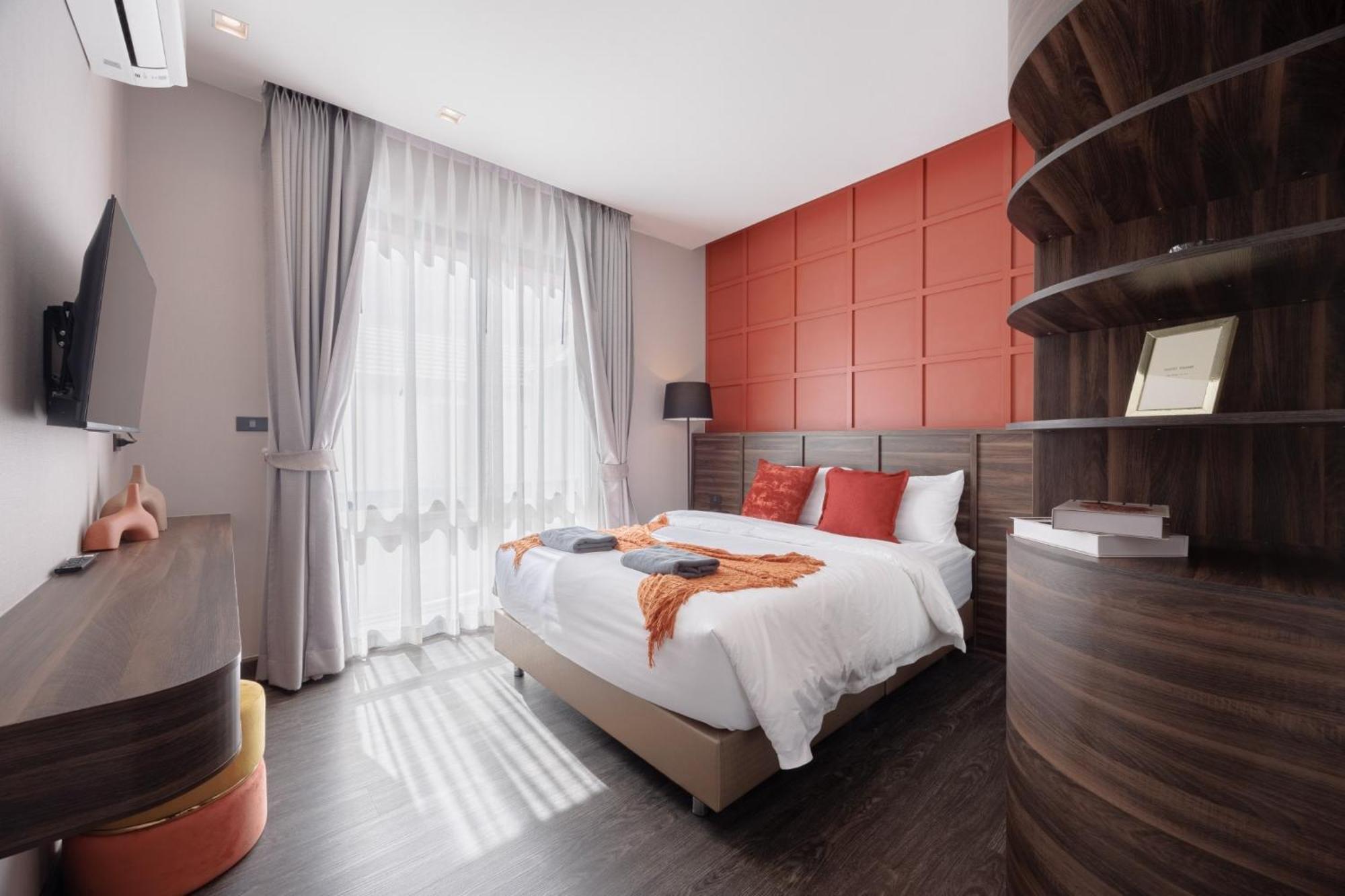 Villa 芭提雅市中心五卧室独栋泳池别墅 Pattaya