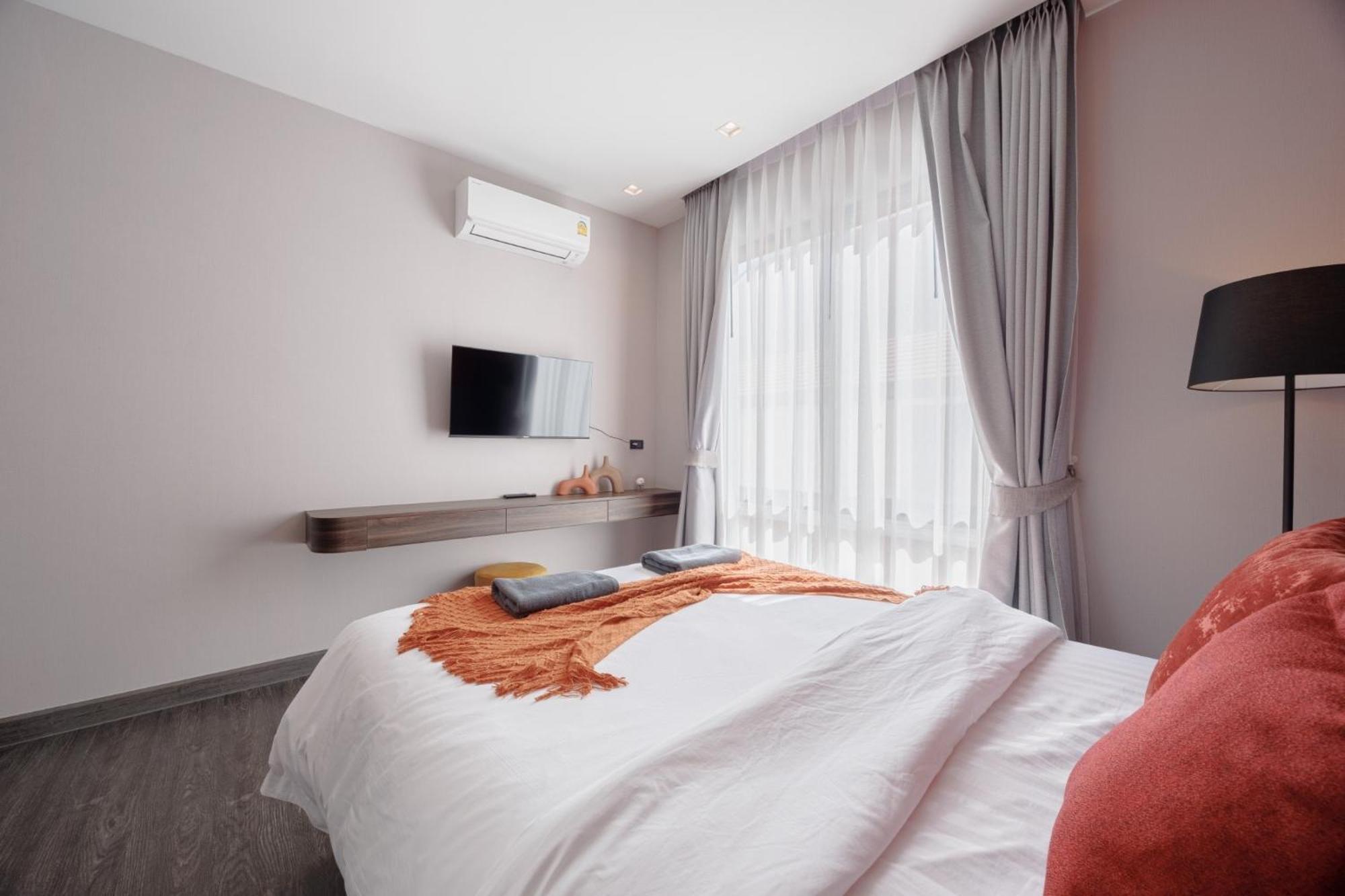 芭提雅市中心五卧室独栋泳池别墅 Villa