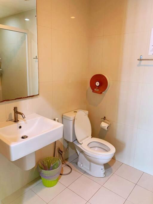 芭提雅市中心海景双卧室 步行街酒吧商场海滩步行几分钟可到 Pattaya