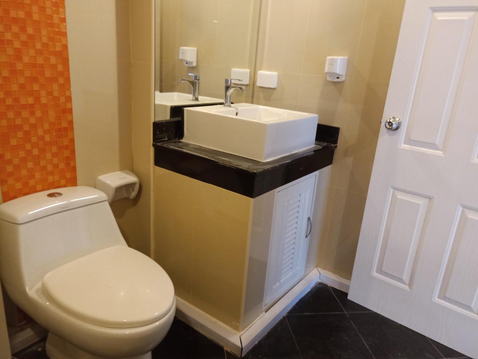 泰国芭提雅中天豪华酒店公寓近海滩 *