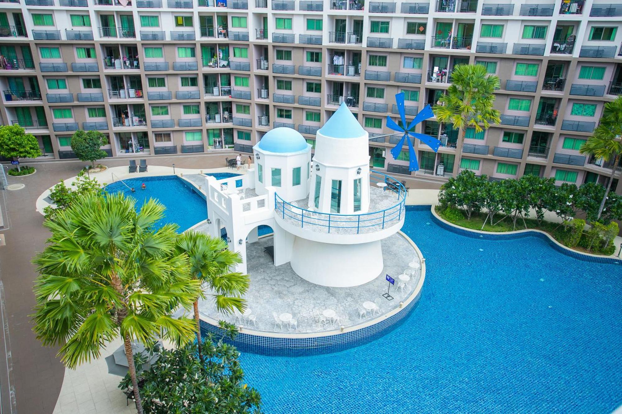 阿卡迪亚海滩大陆 * Pattaya