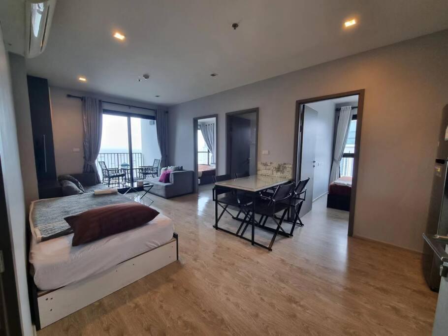 Apartment 芭提雅市中心海景双卧室 步行街酒吧商场海滩步行几分钟可到 Pattaya