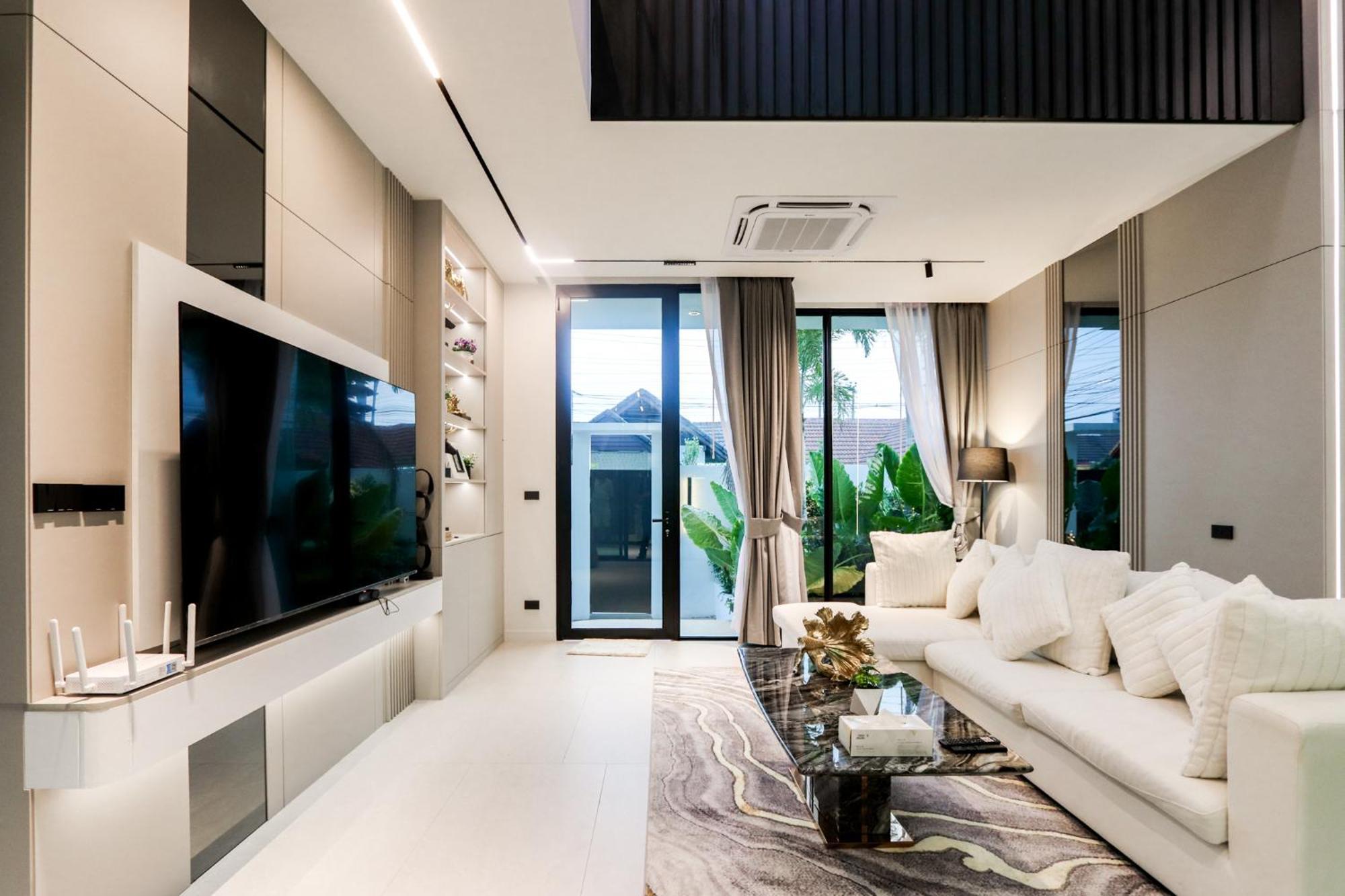 Indiluxe Pool Pattaya