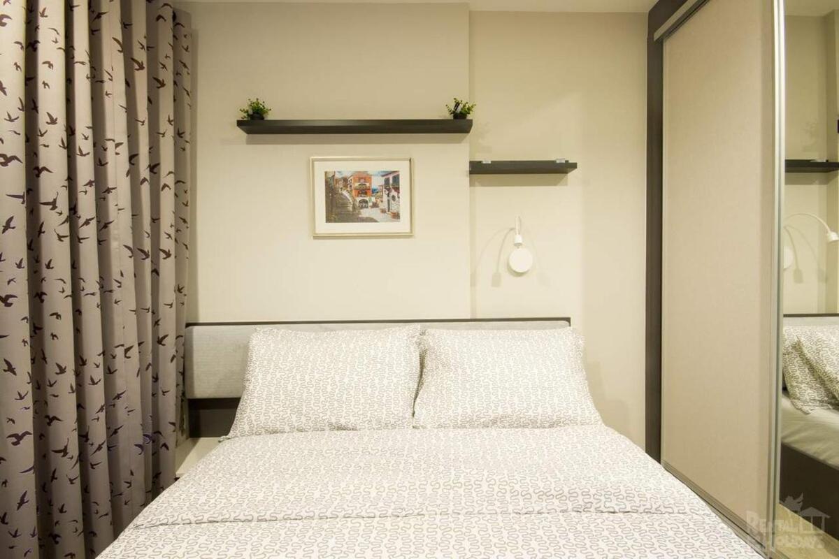 The Base 88-67 F5 Apartment *