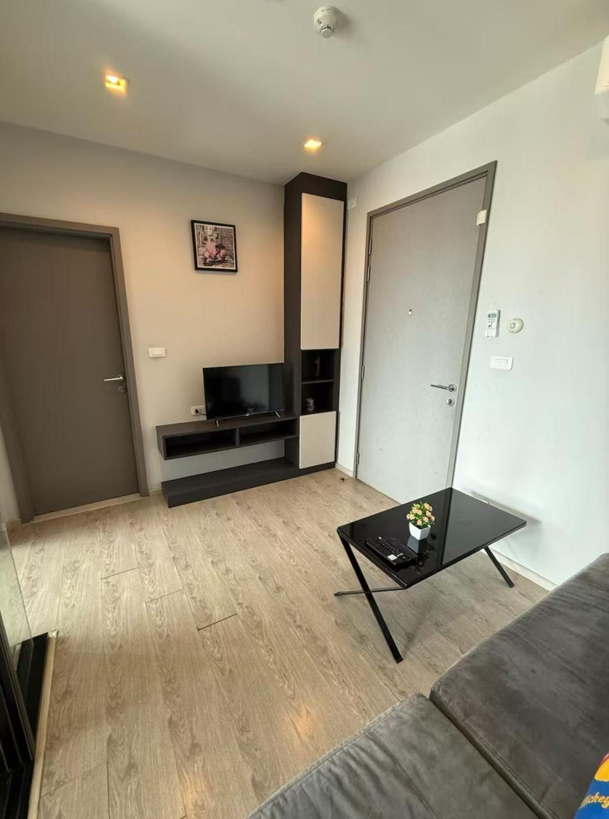 1the Base芭提雅市中心单卧室 网红无边泳池 明星都来打卡 *