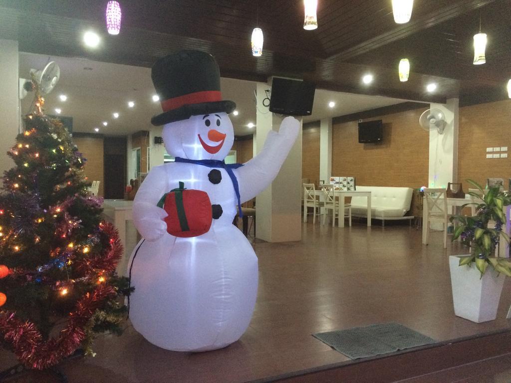 Dacha Beach Aparthotel 2*