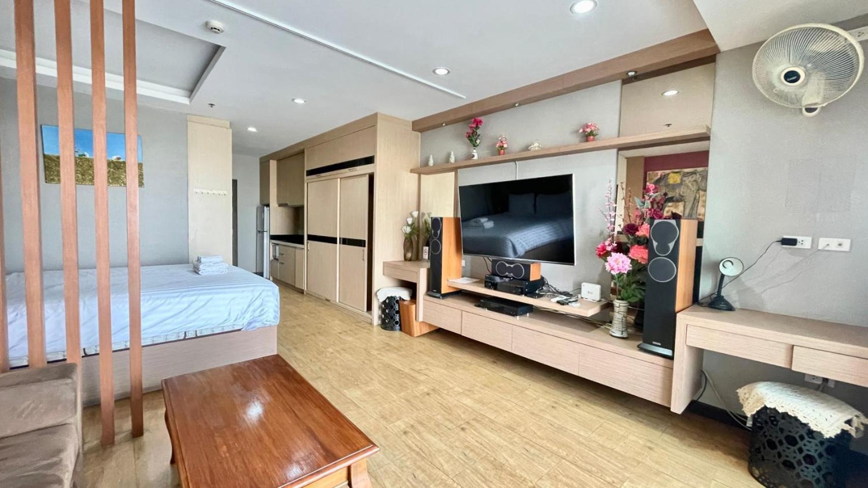 Apartment View Talay 6 By Pat 42 Pattaya