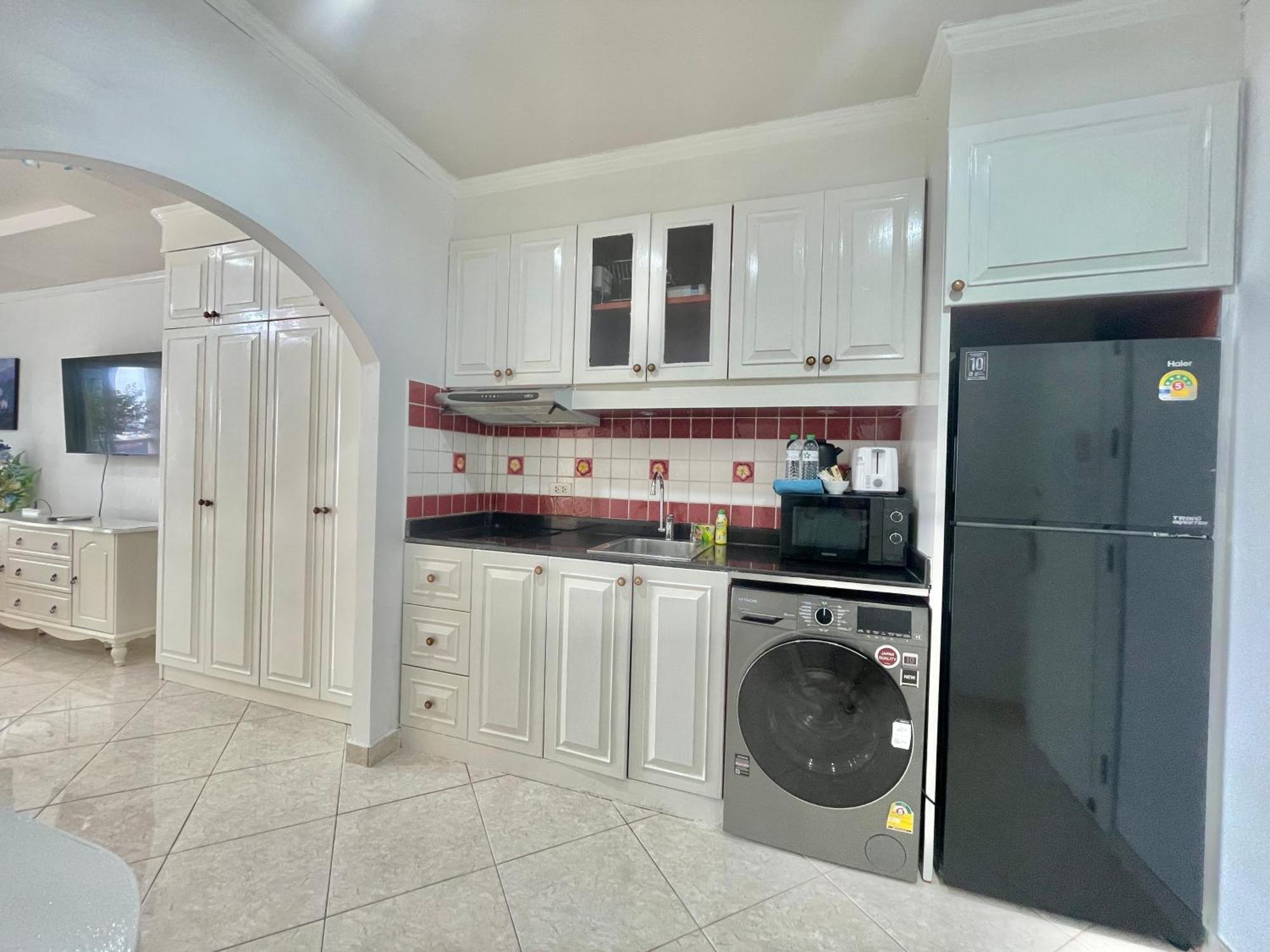 Apartment View Talay 6 By Pat 42 *