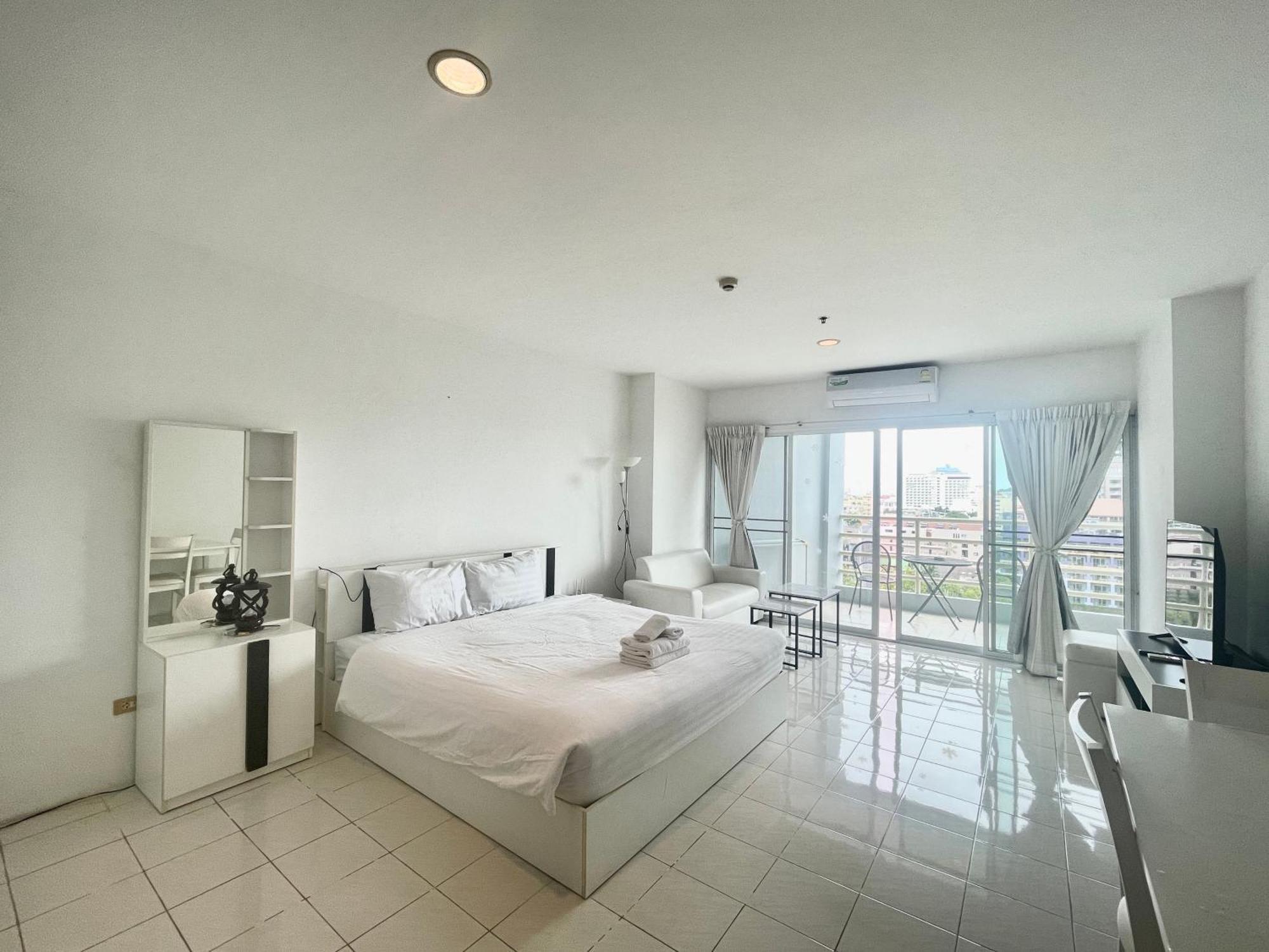 View Talay 6 By Pat 42 *